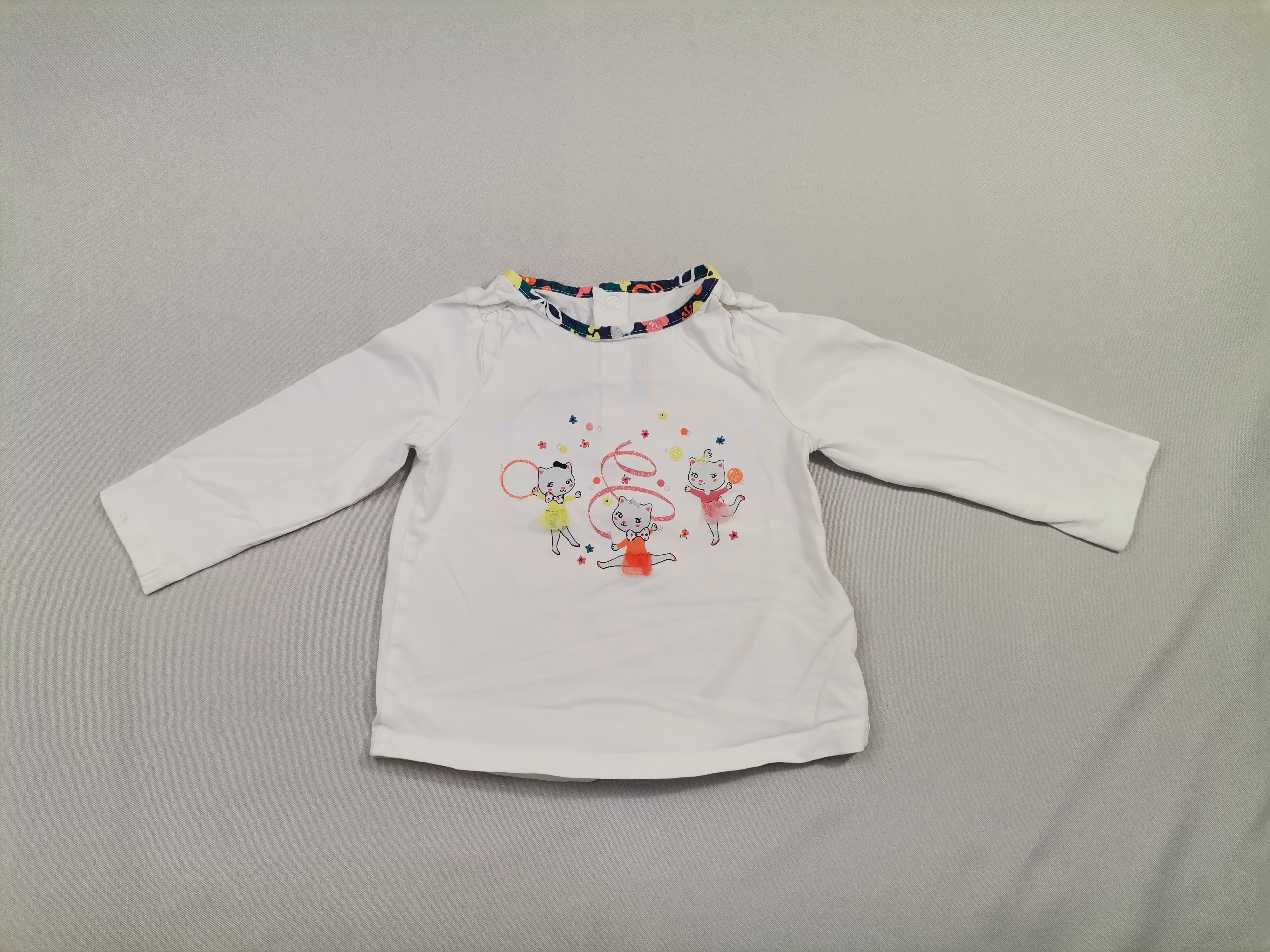 T-shirt m.l chat tulle pailléte bouton pression dos-Petite tache manche