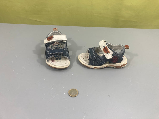 Sandales bleu-blanc, moins cher chez Petit Kiwi