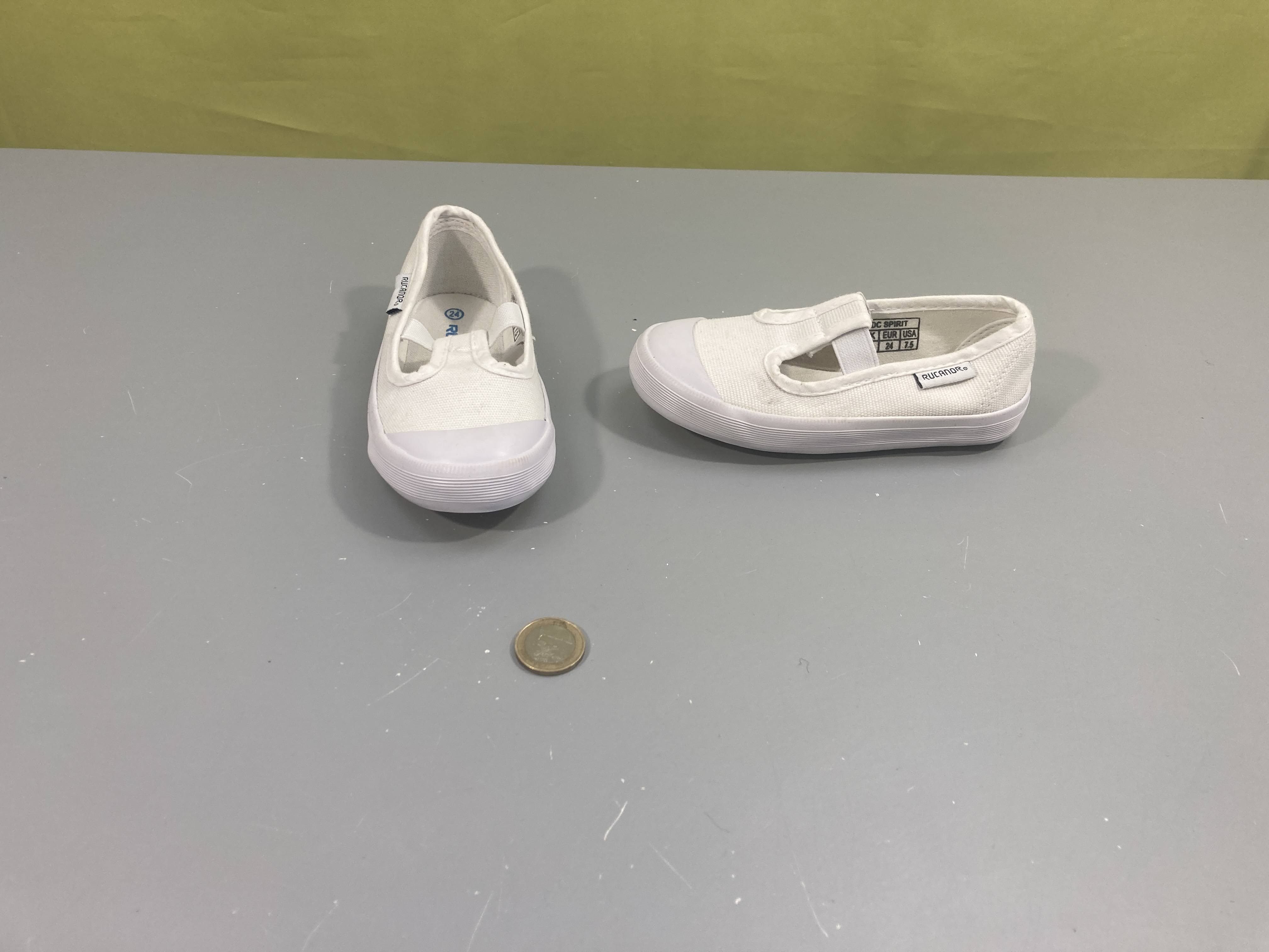 Sandales de gym blanches
