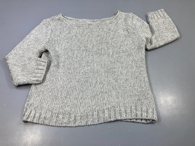 Pull gris clair chiné, légèrement bouloché,Pas de taille indiquée, estimée M, moins cher chez Petit Kiwi