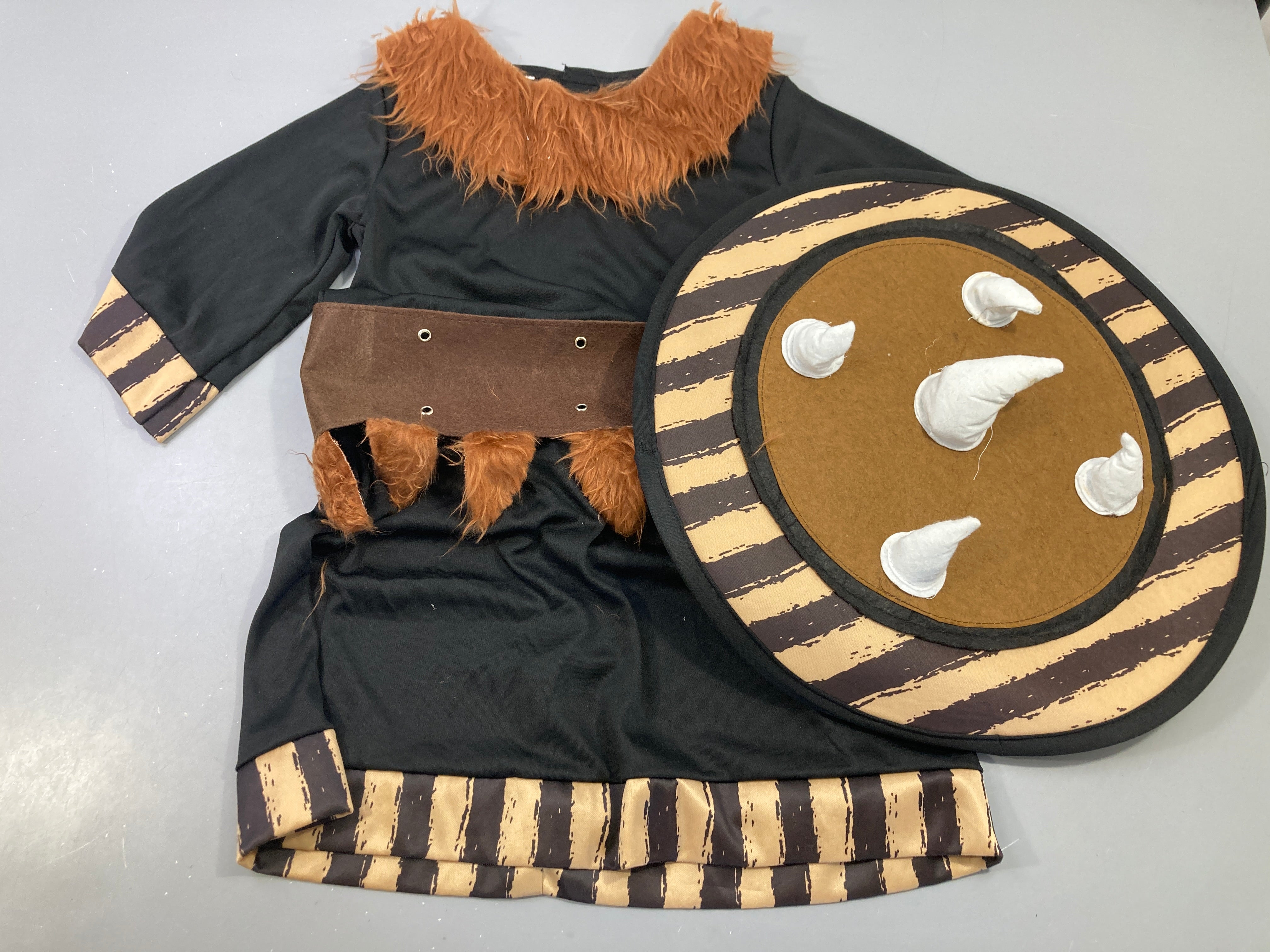 Déguisement viking, incomplet, tunique, bouclier, tour de cou,ceinture atosa
