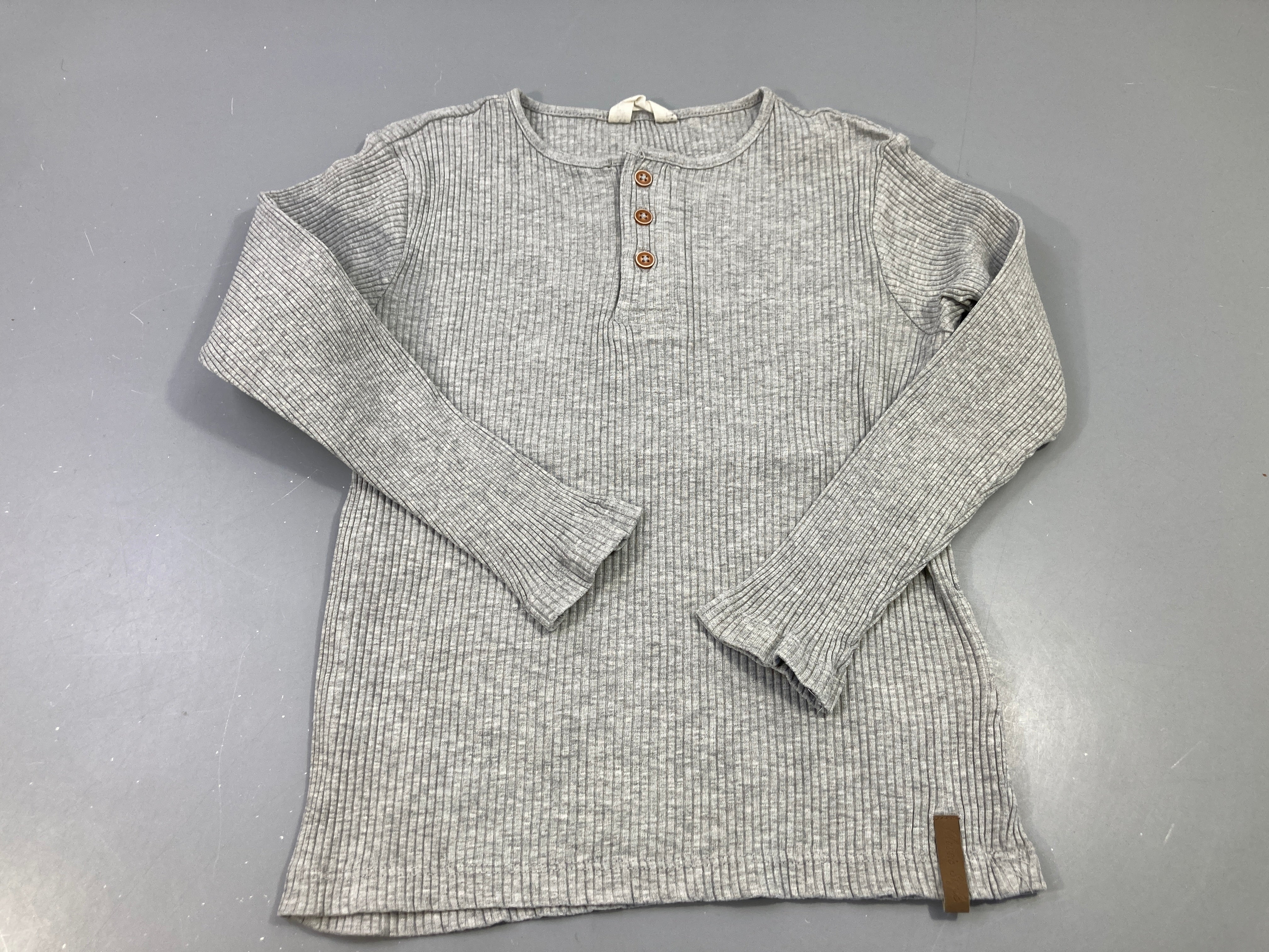 T-shirt m.l gris clair cotelé avec boutons