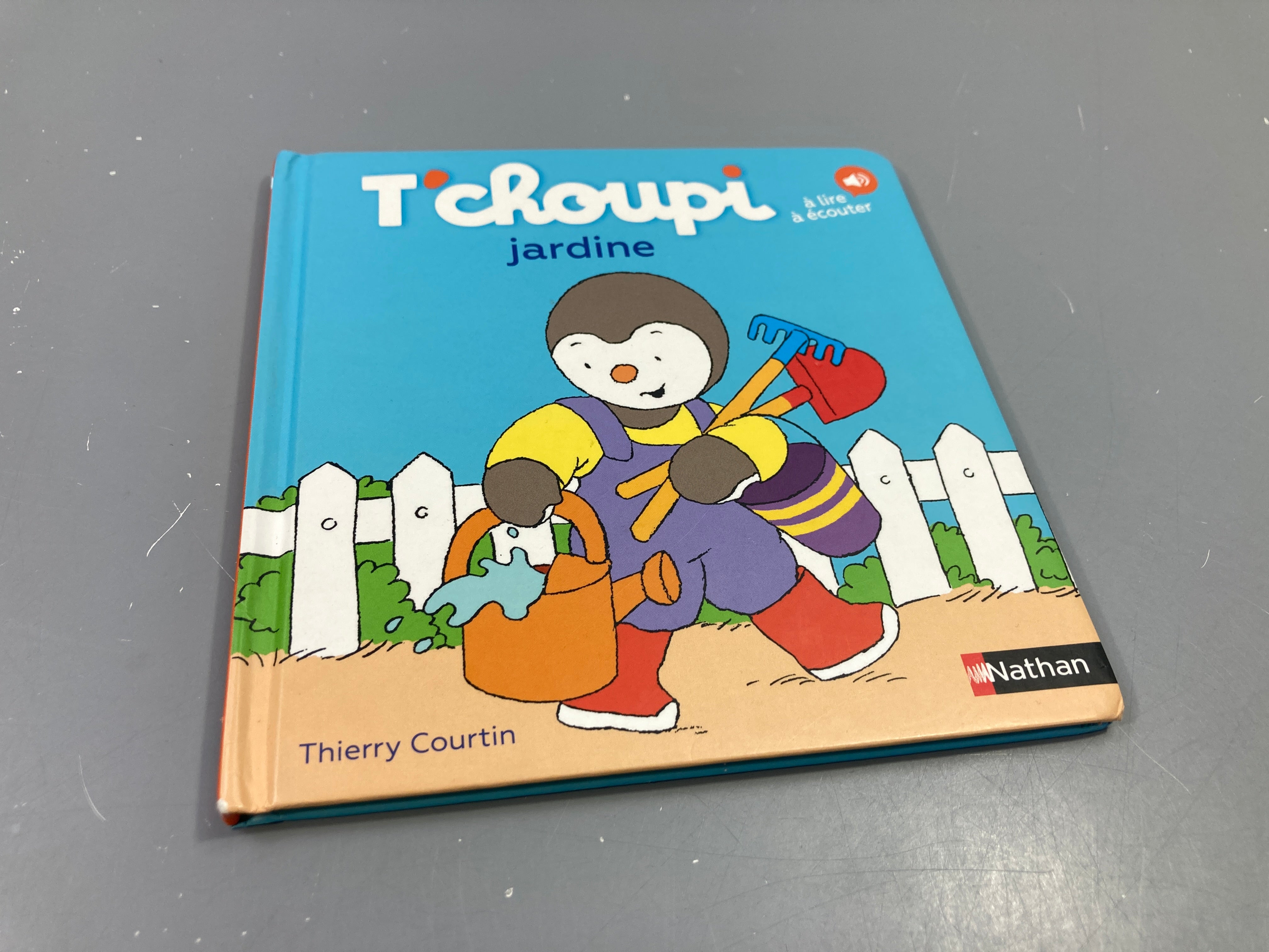 T'choupi jardine, à lire et écouter