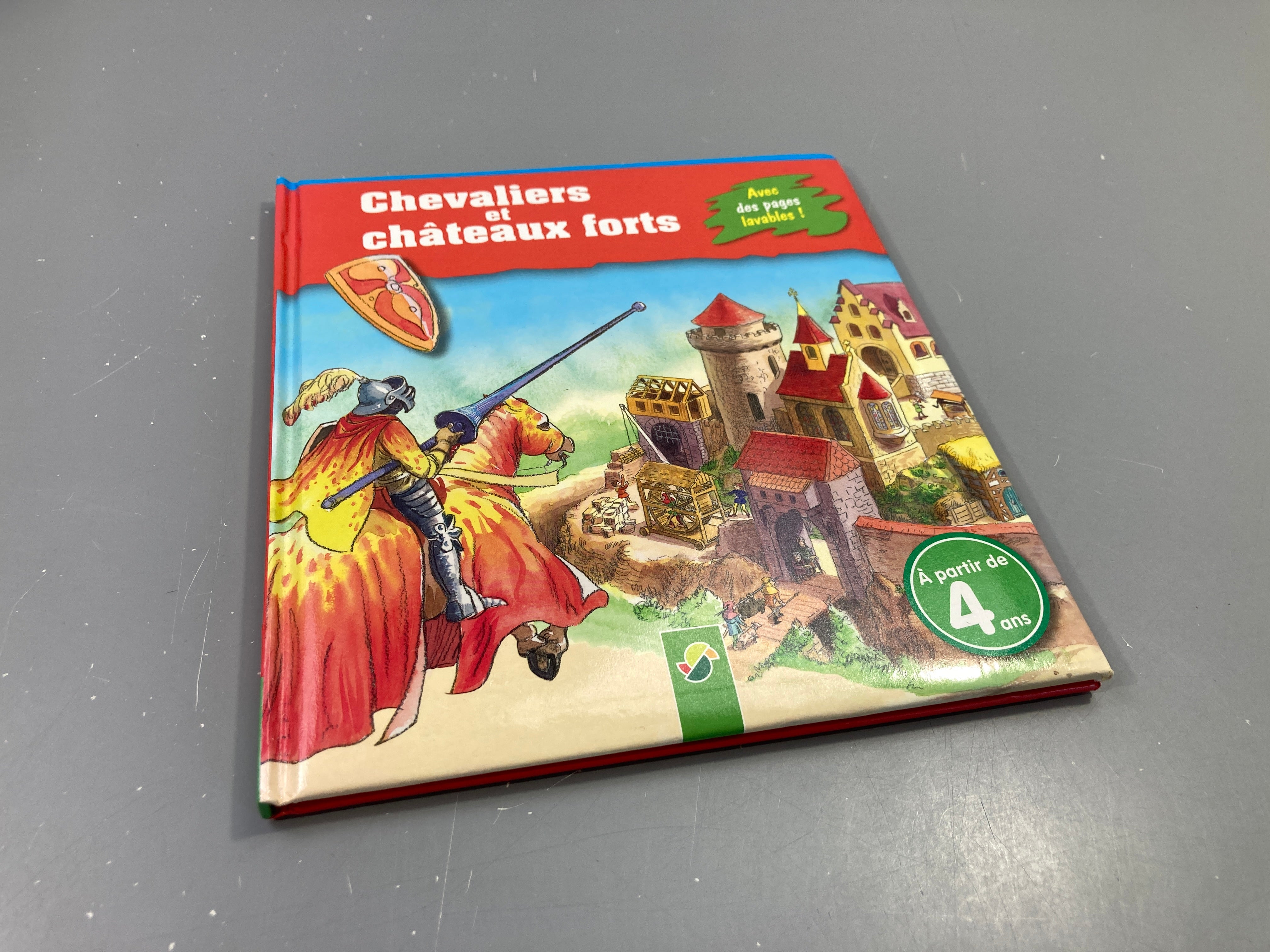 Chevaliers et châteaux forts, +4a