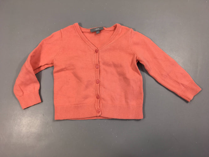 Gilet rose, légèrement bouloché, moins cher chez Petit Kiwi