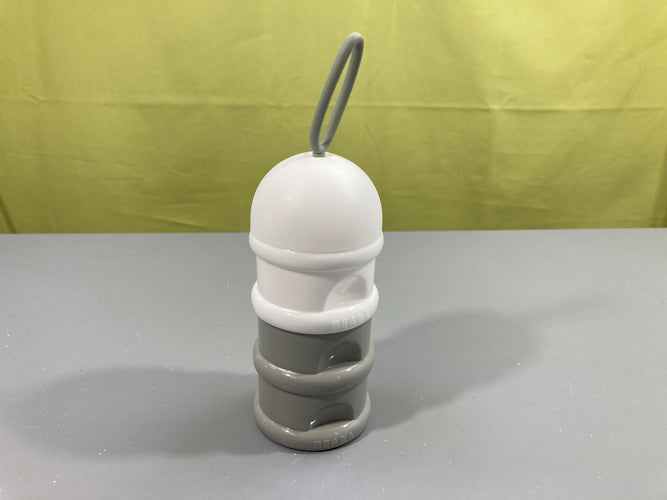 Doseur de lait en poudre blanc/gris, moins cher chez Petit Kiwi