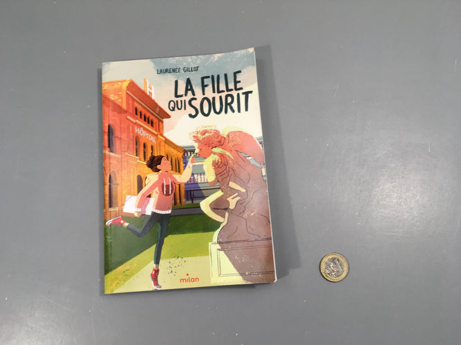 La fille qui sourit, Laurence Gillot, moins cher chez Petit Kiwi