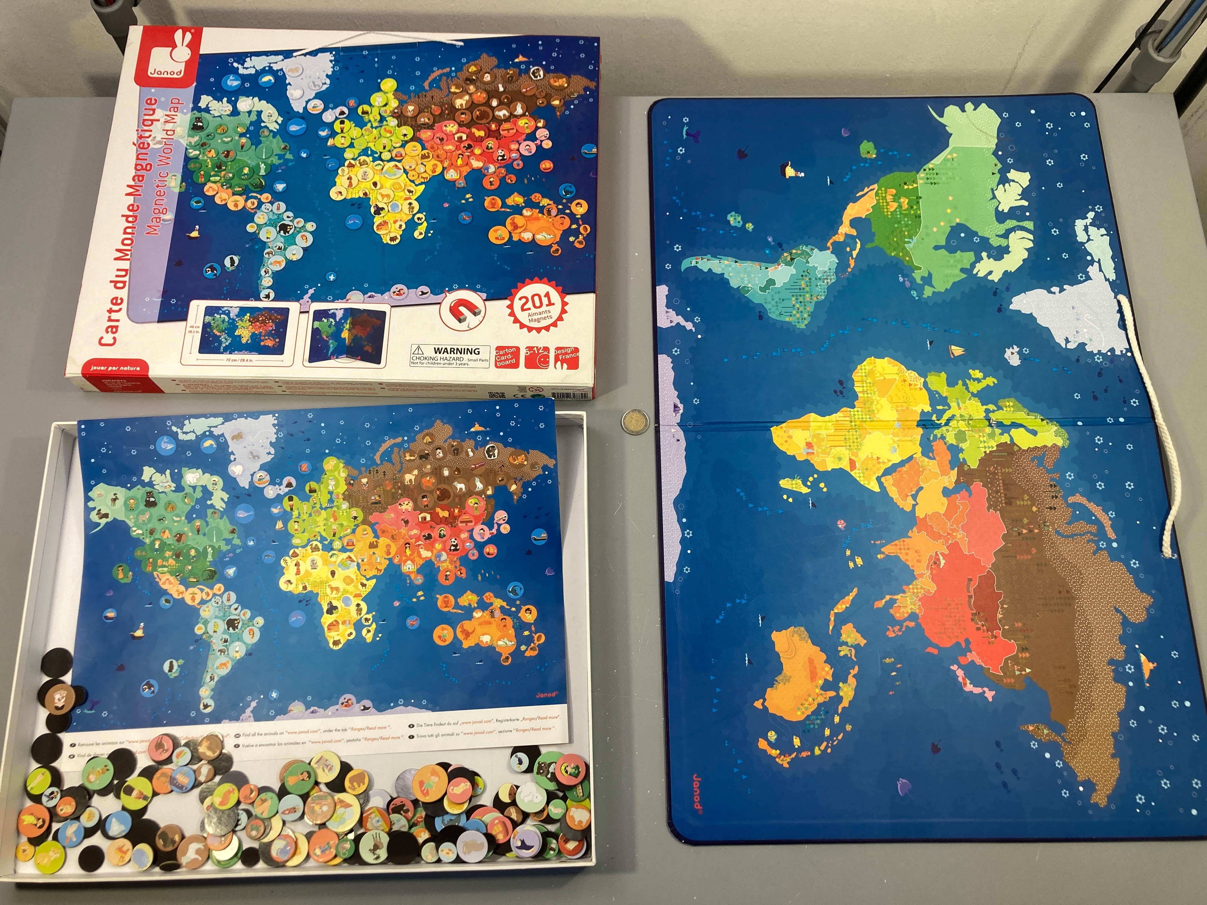 Complet, carte du monde magnétique
