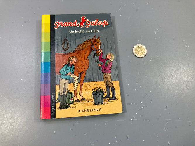 Un invité au Club.Mes premiers grand galop, moins cher chez Petit Kiwi