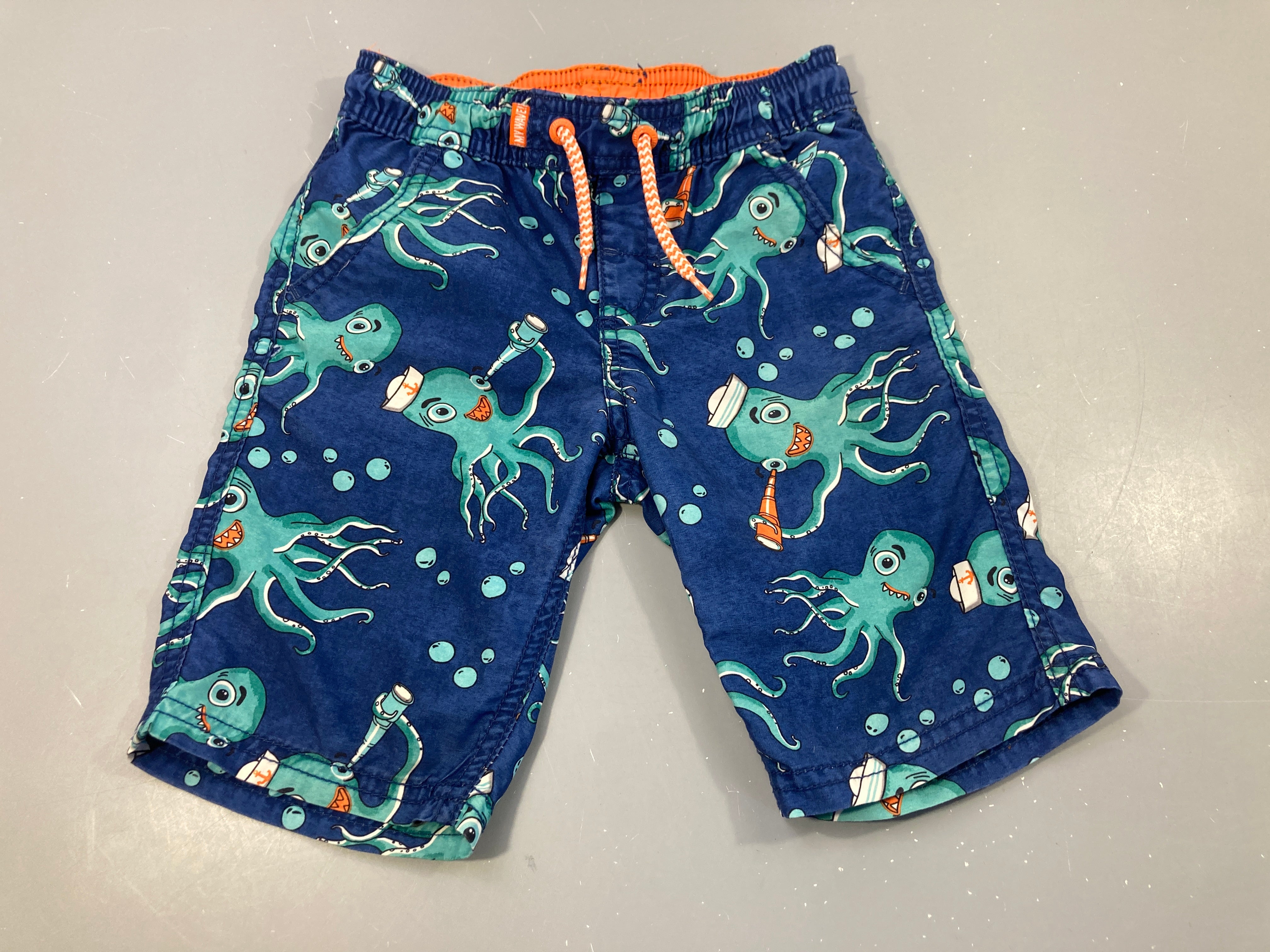 Short bleu marine chiné, pieuvres