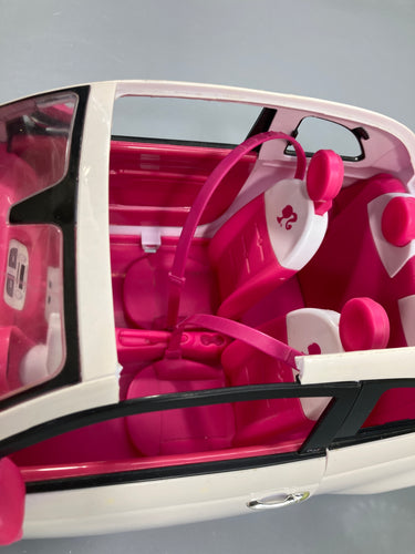 Fiat 500, Bar.bie, Mattel, un bord au-dessus de la porte cassé, moins cher chez Petit Kiwi