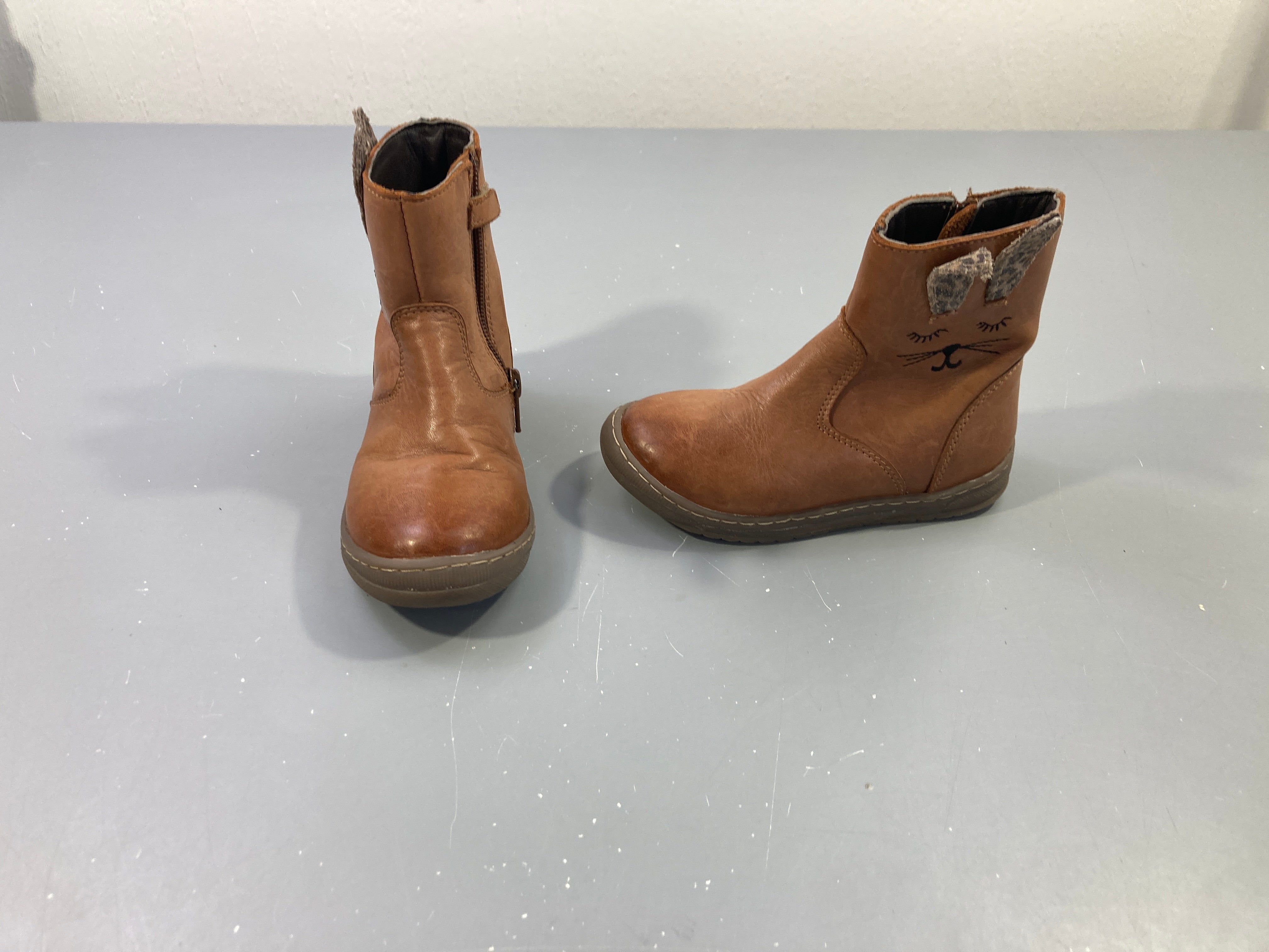 Bottines cuir brun lapins Friboo, 24