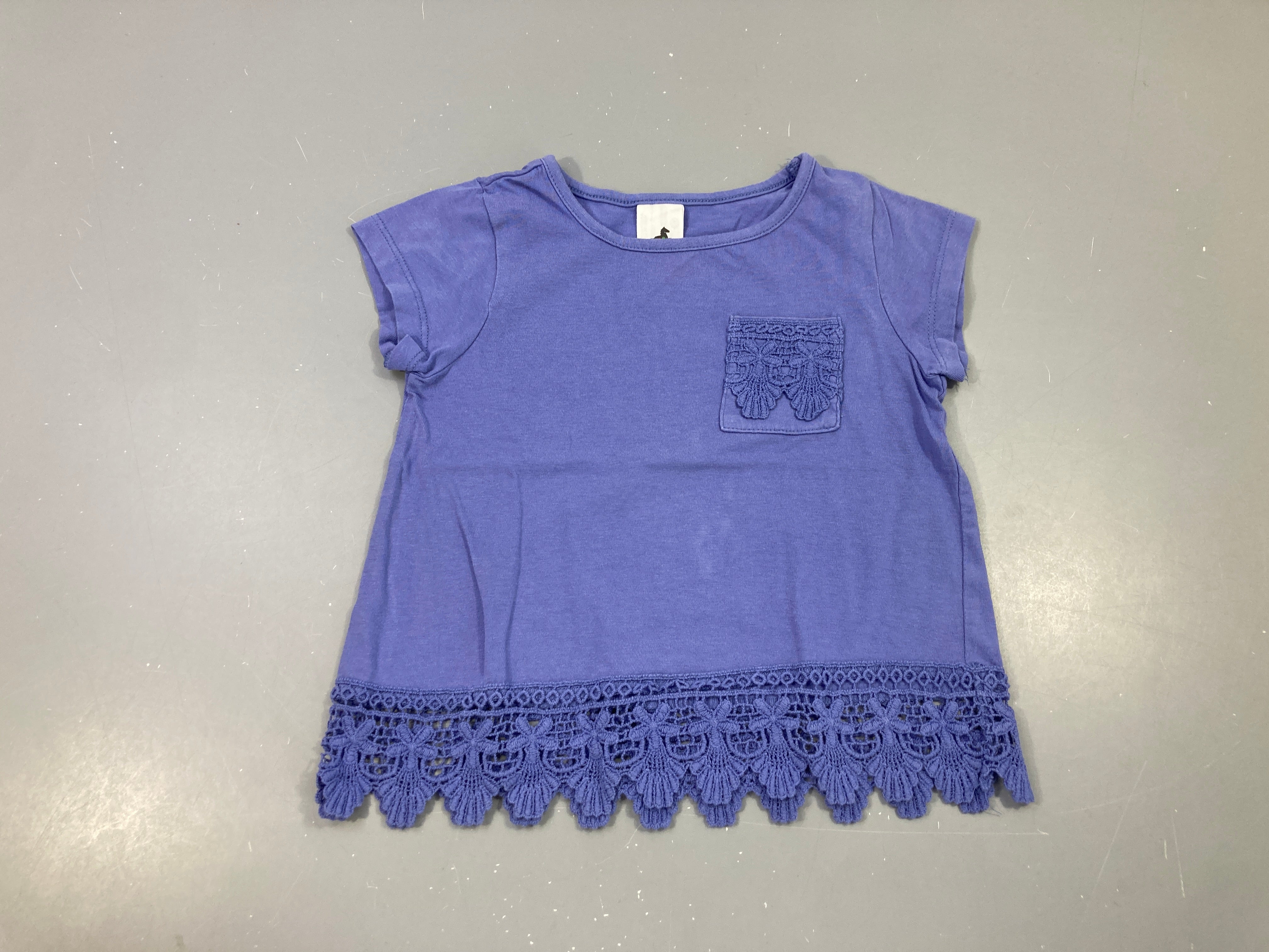 T-shirt m.c bleu poche dentelle