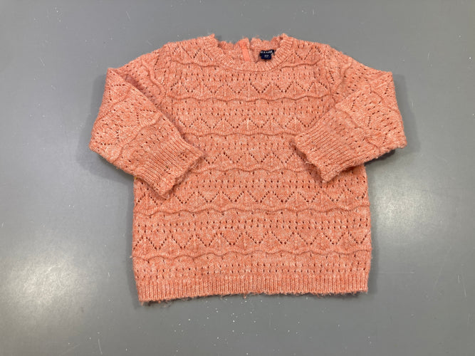 Pull ajouré rose/saumon, légèrement bouloché, moins cher chez Petit Kiwi
