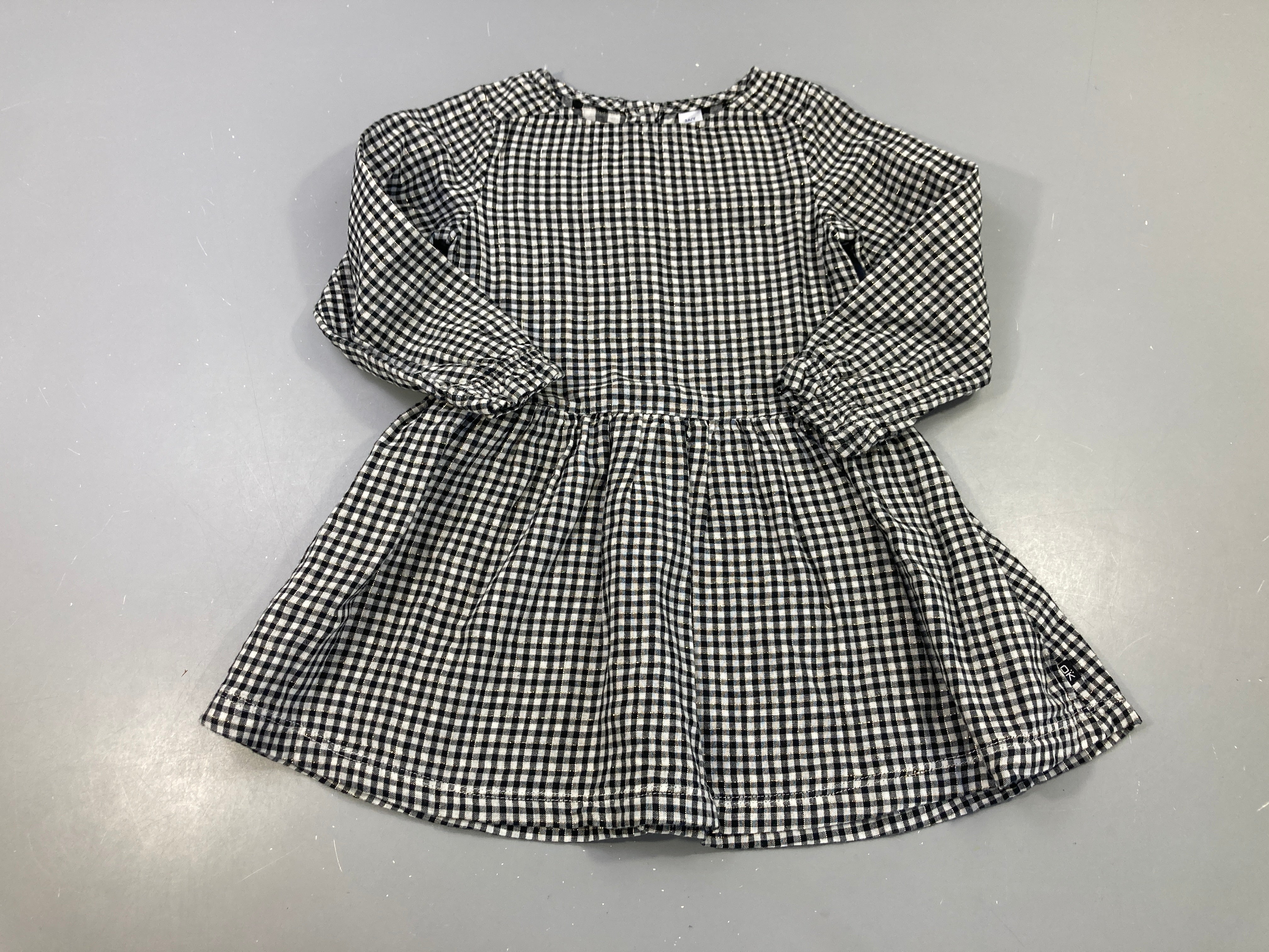 Robe m.l carreaux noir/blanc fil doré