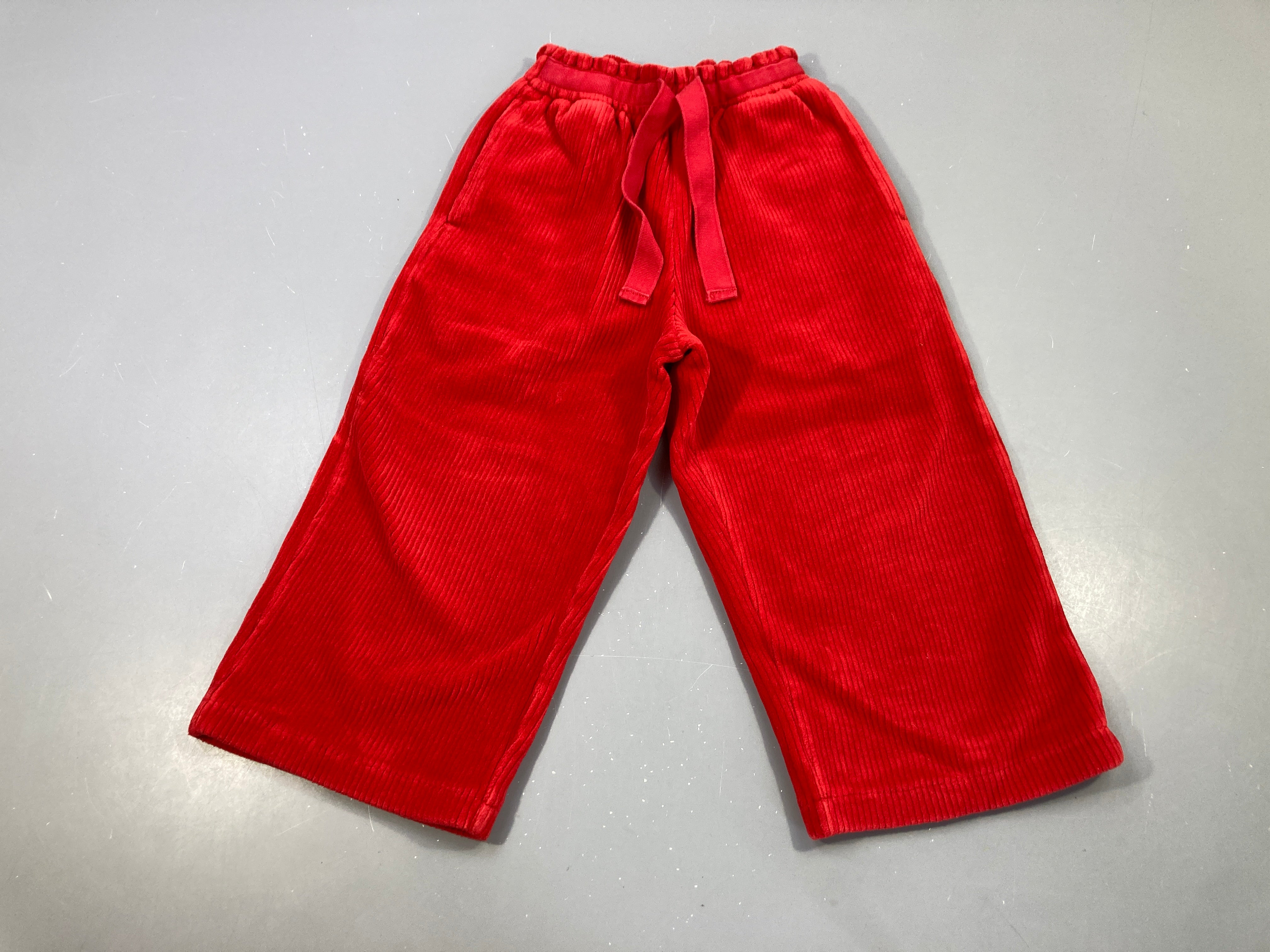 Pantalon velours côtelé rouge wide leg