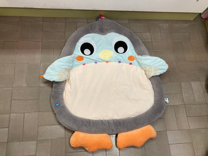 Tapis d'éveil 0+ Snuggle Me Penguin Tummy Time Gym Playgro, moins cher chez Petit Kiwi