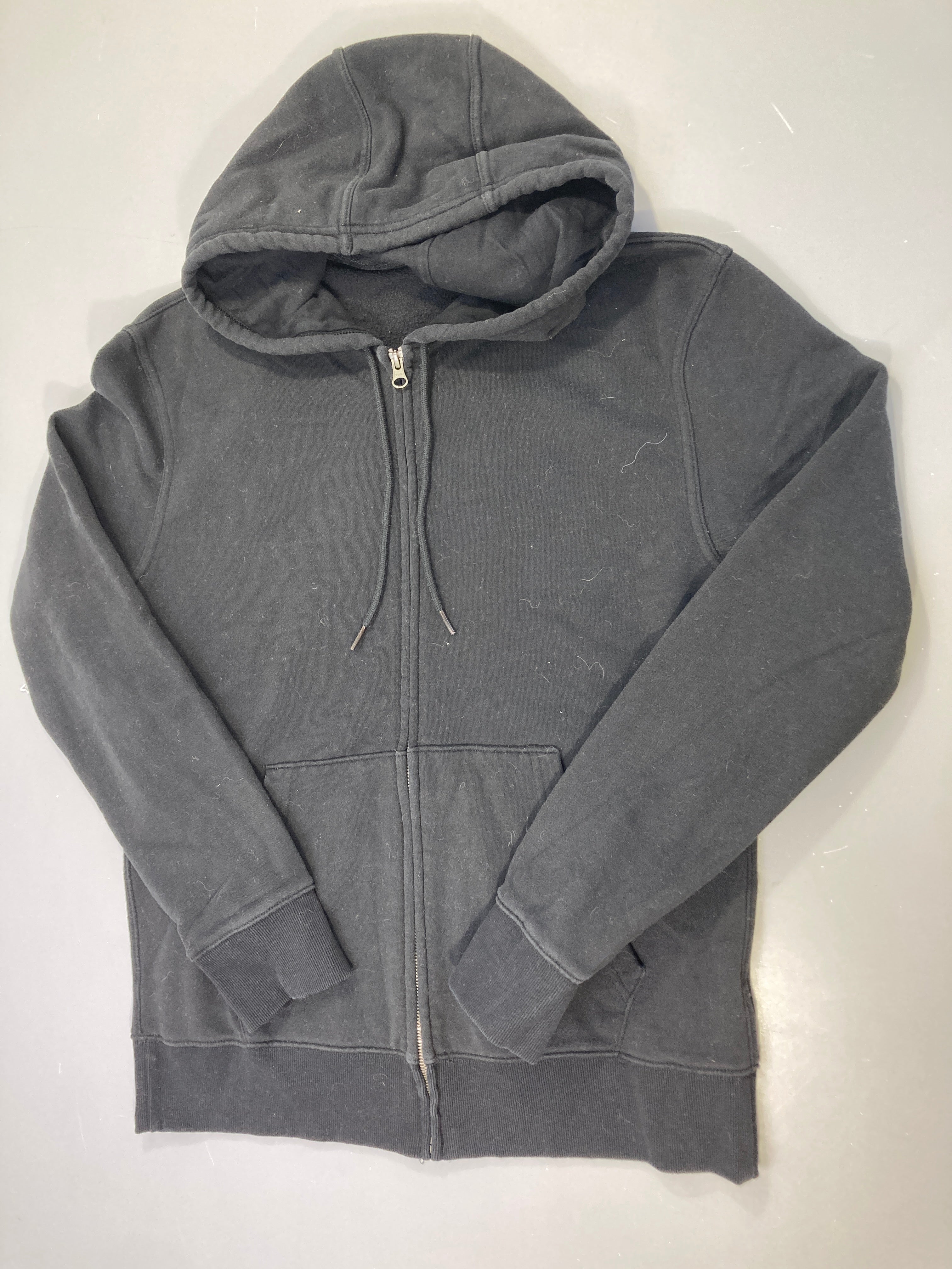Sweat zippé noir à capuche