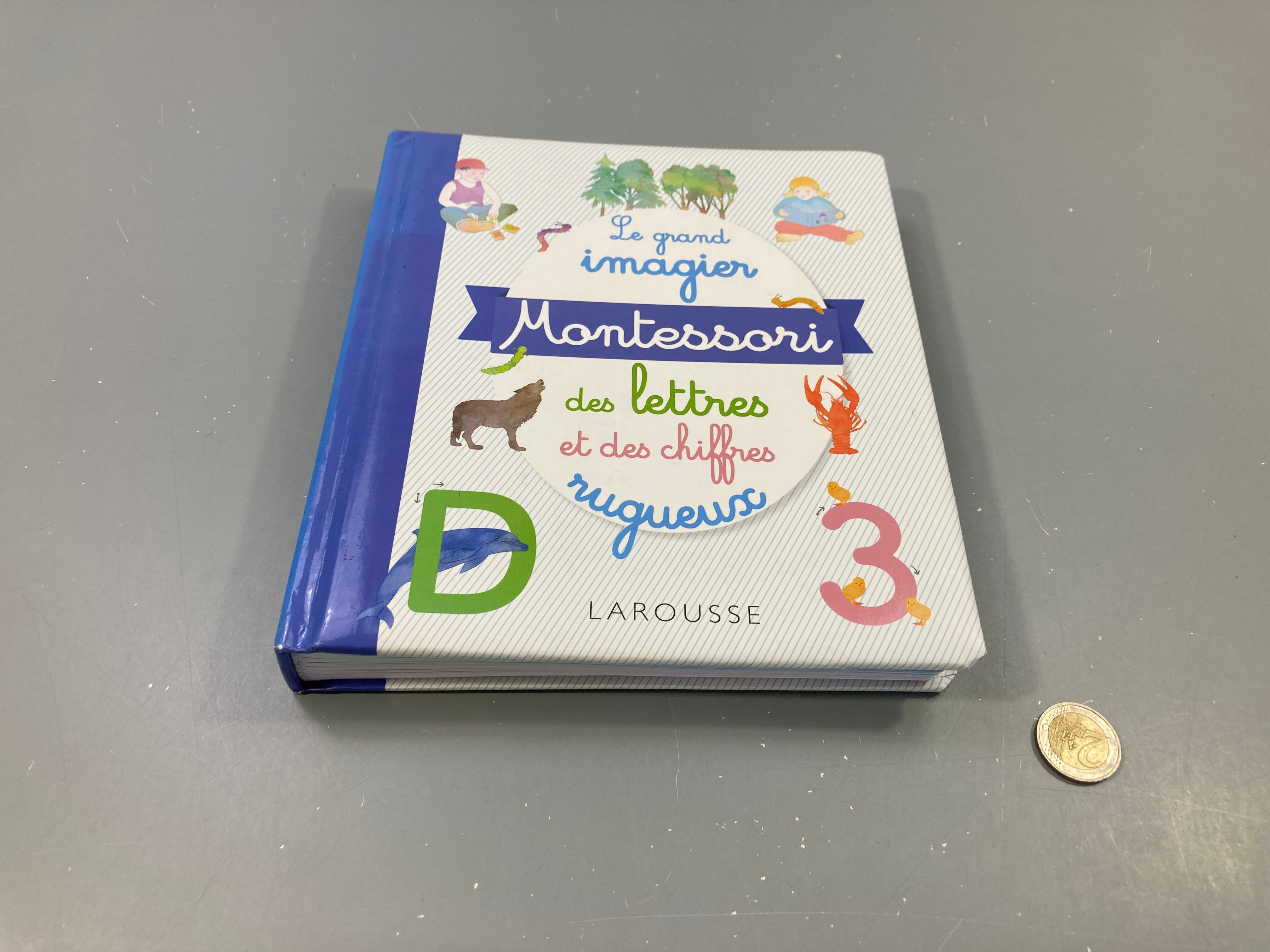 Le grand imagier Montessori des lettres et des chiffres rugueux