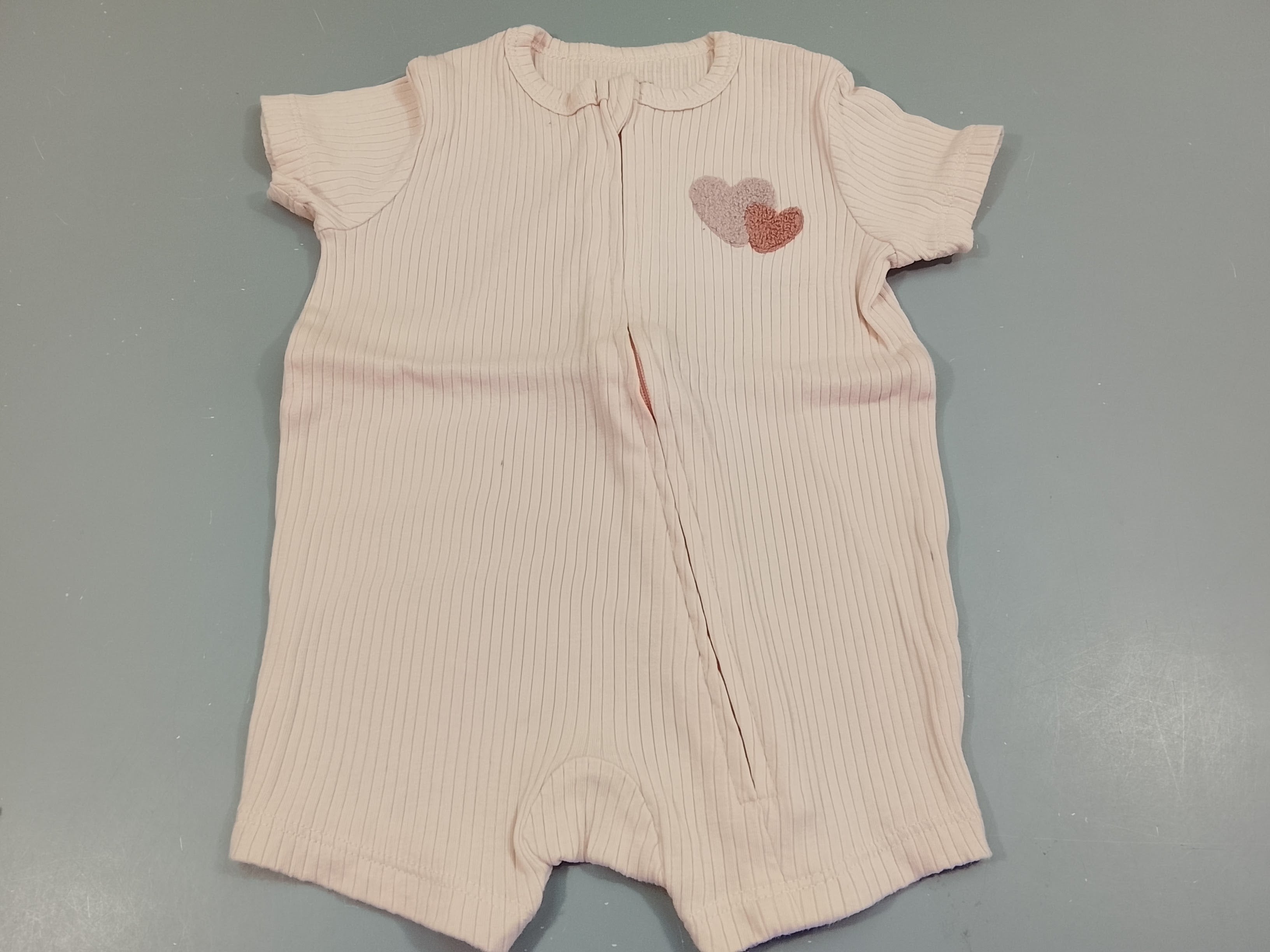 Combishort rose clair  côtelé, 2 coeurs
