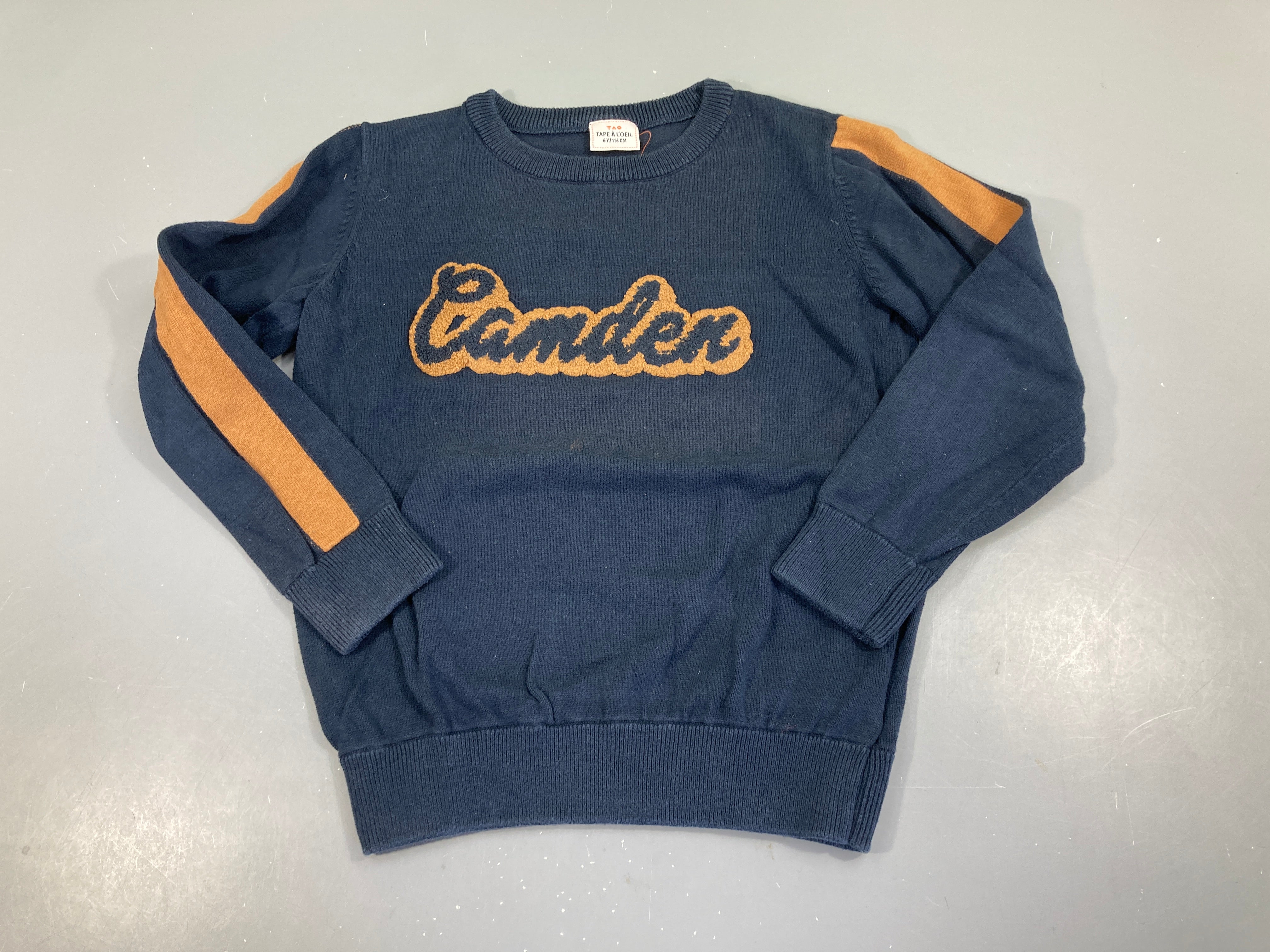 Pull bleu foncé Camden-Petite tache Légèrement bouloché