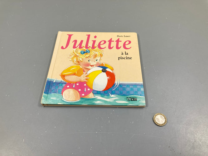 Juliette à la piscine, moins cher chez Petit Kiwi