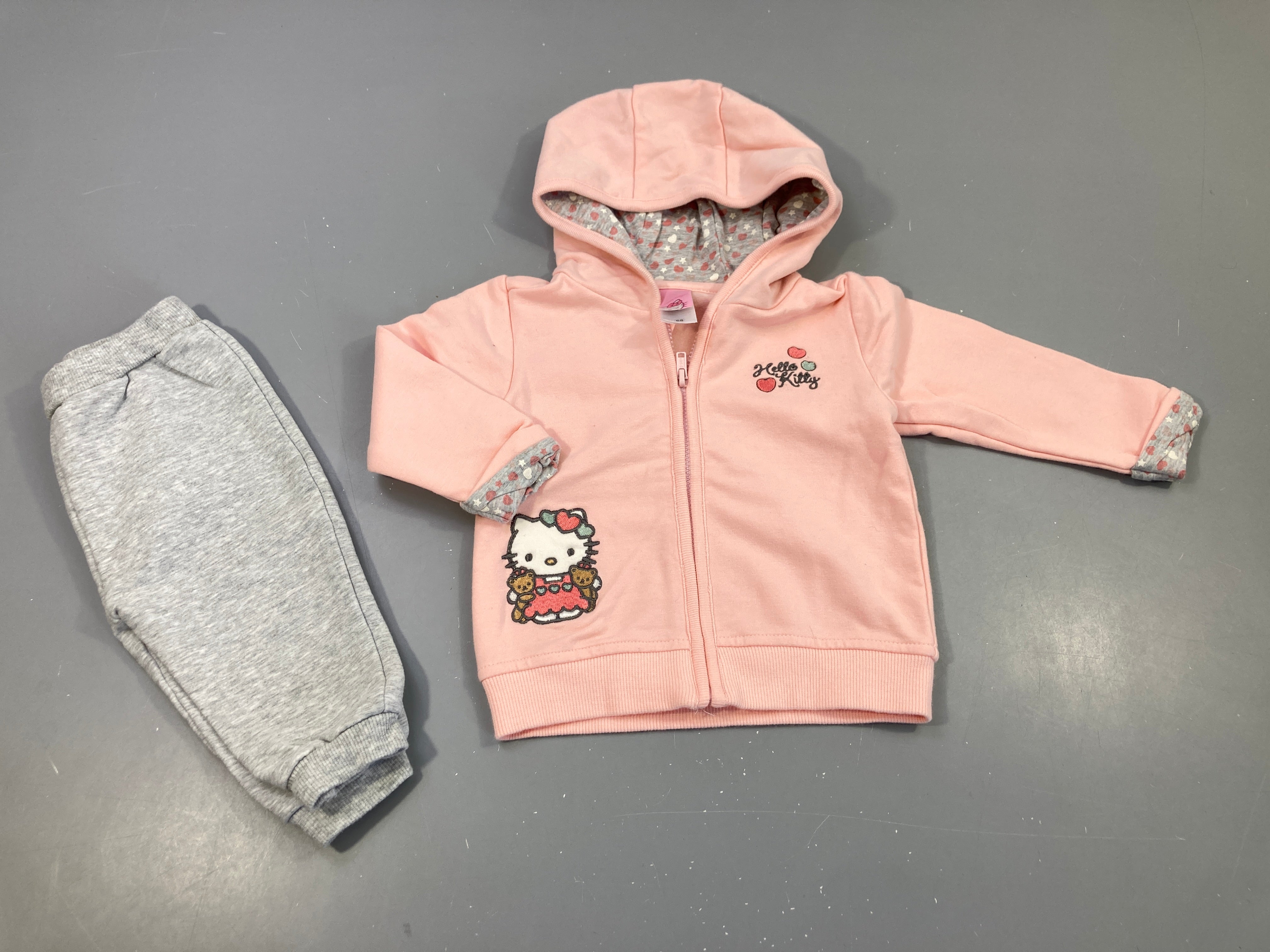 Ensemble sweat zippé à capuche rose clair 