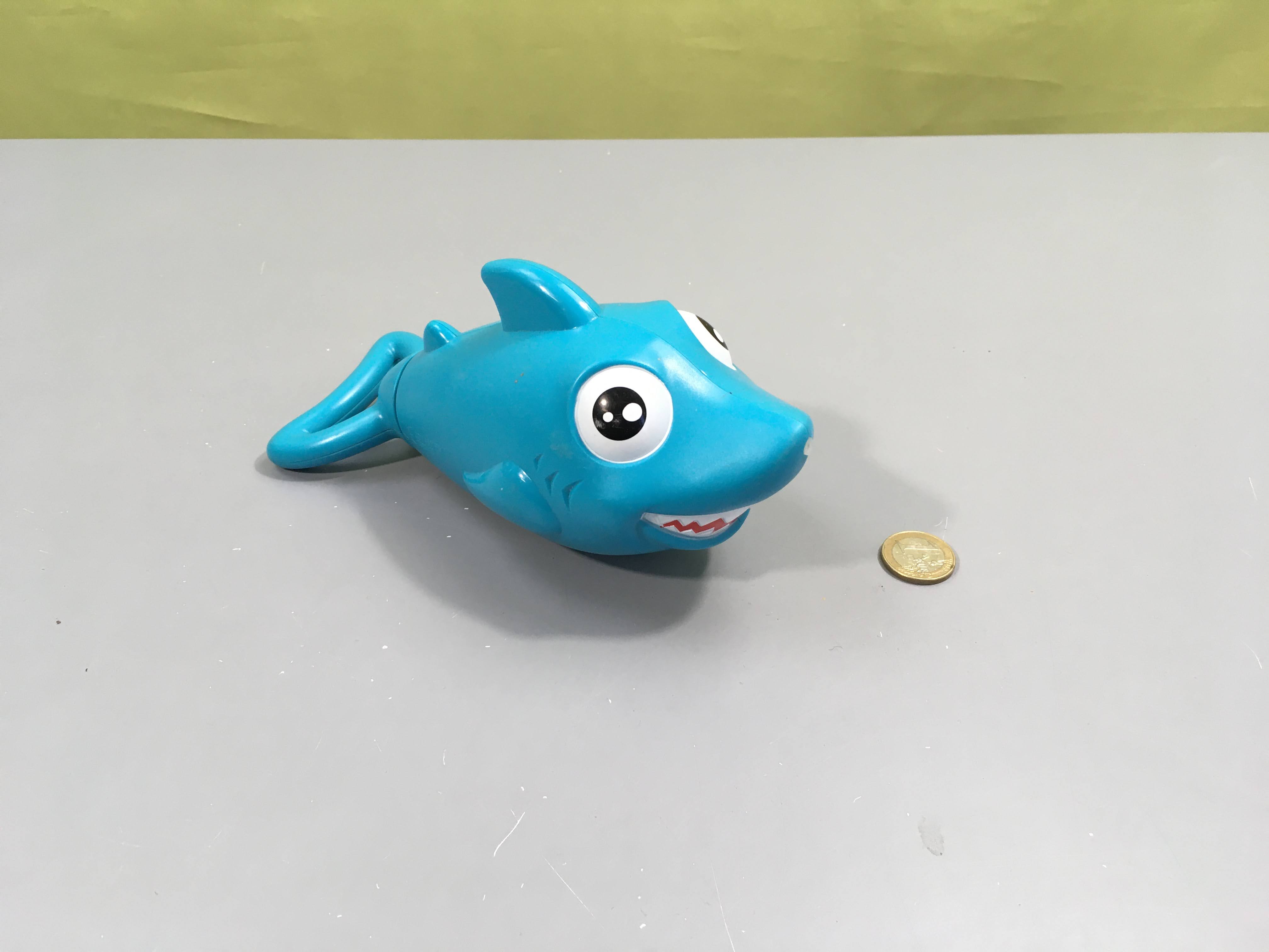 PIstolet à eau requin