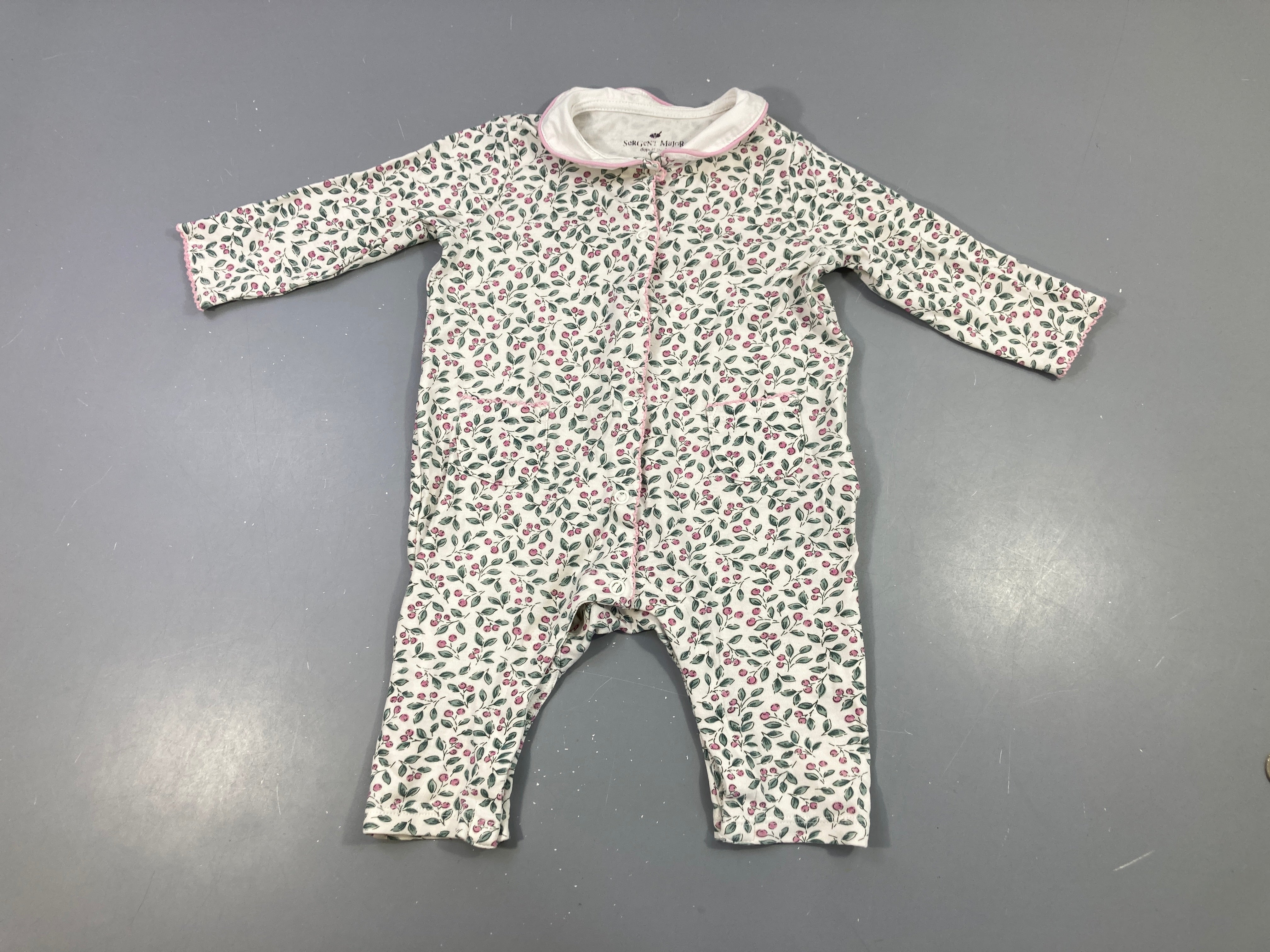 Combinaison jersey blanc fleurie rose/vert col