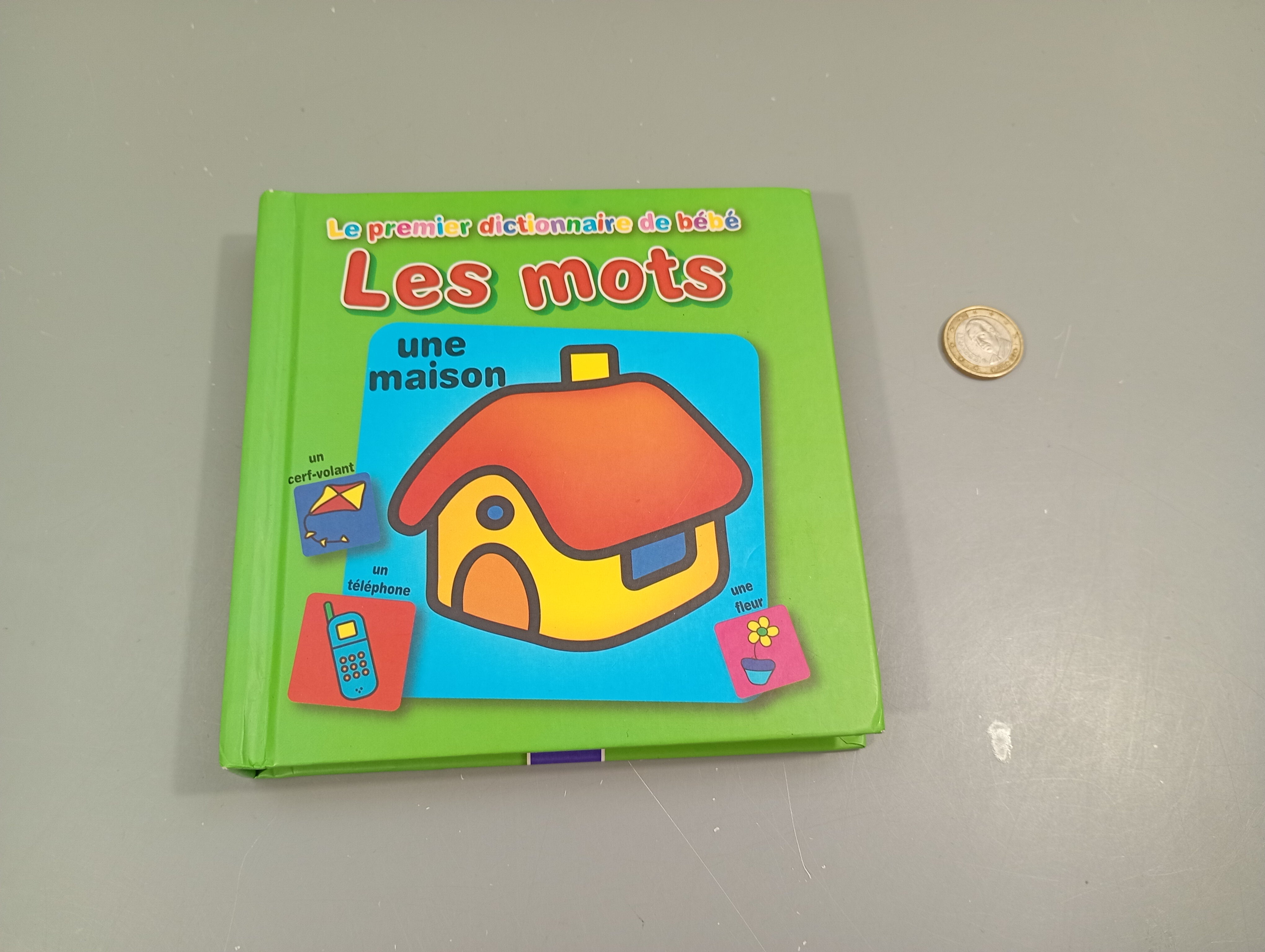 Le premier dictionnaire de bébé. Les mots