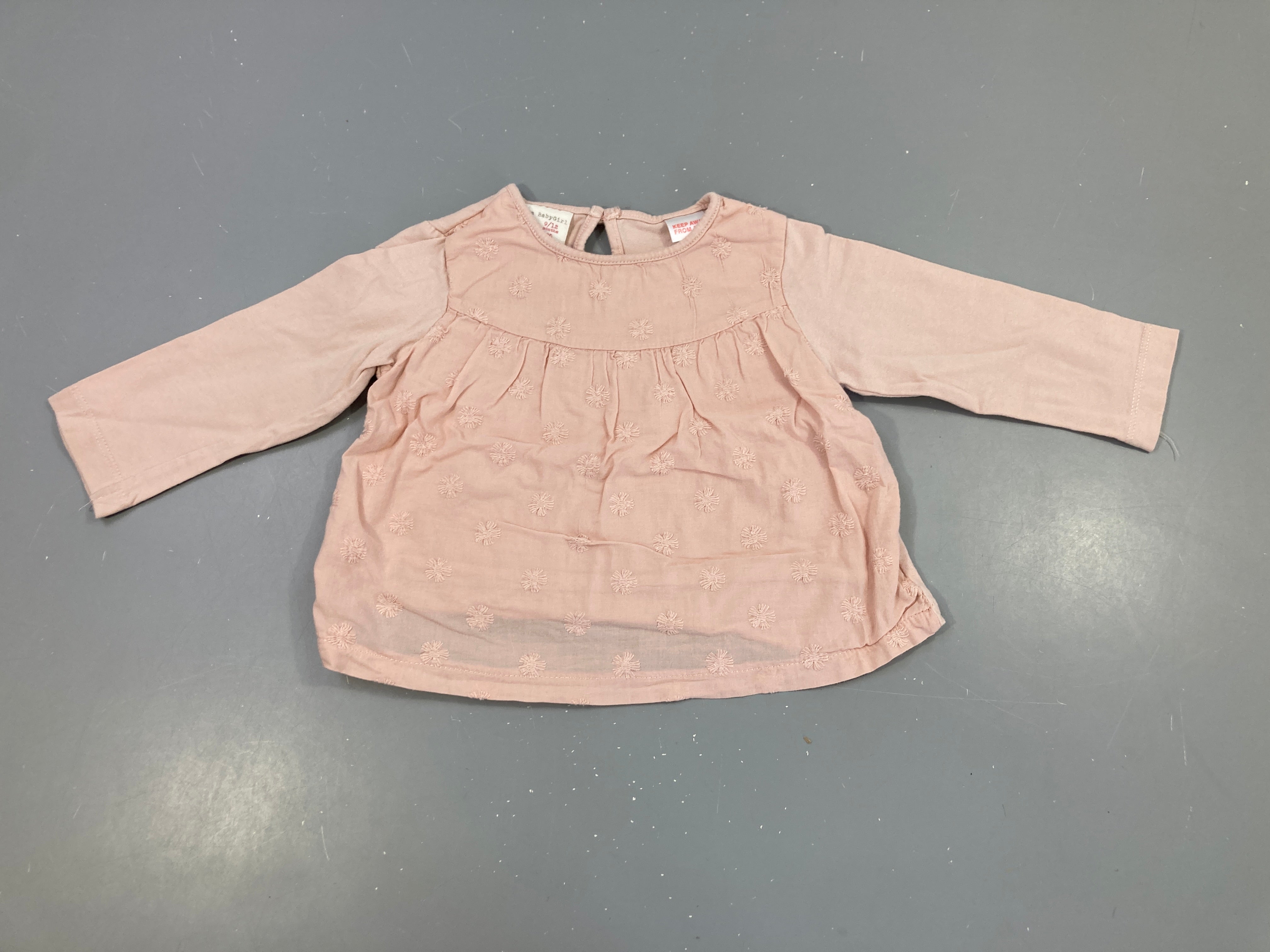 T-shirt m.l rose clair motifs brodés