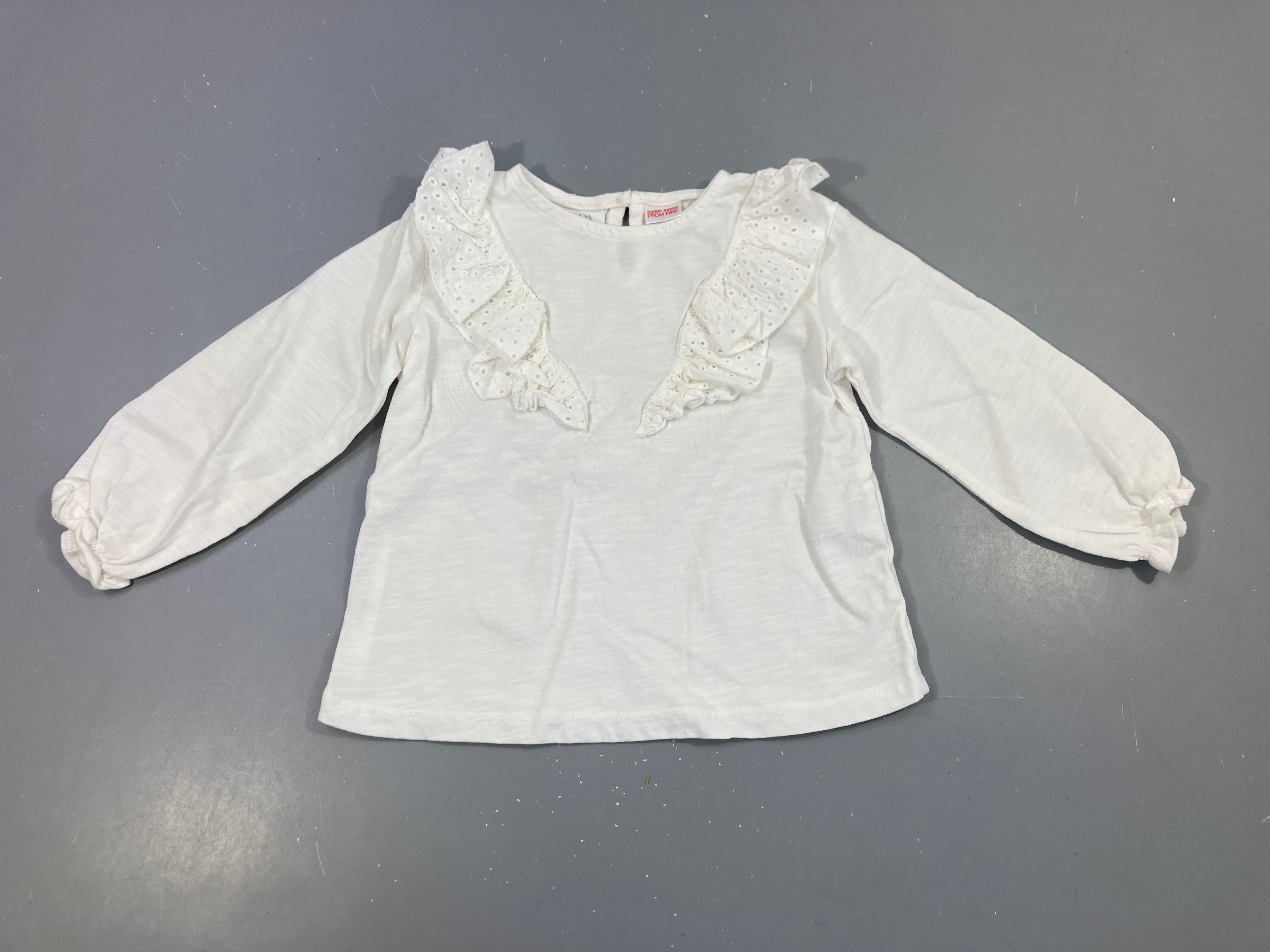 T-shirt m.l blanc flammé froufrou dentelle ajourée