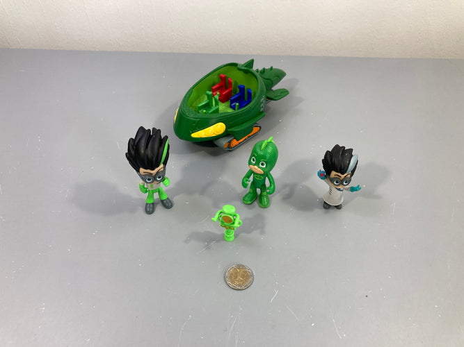 Lot de 3 figurines pyjamasques avec une voiture verte, moins cher chez Petit Kiwi