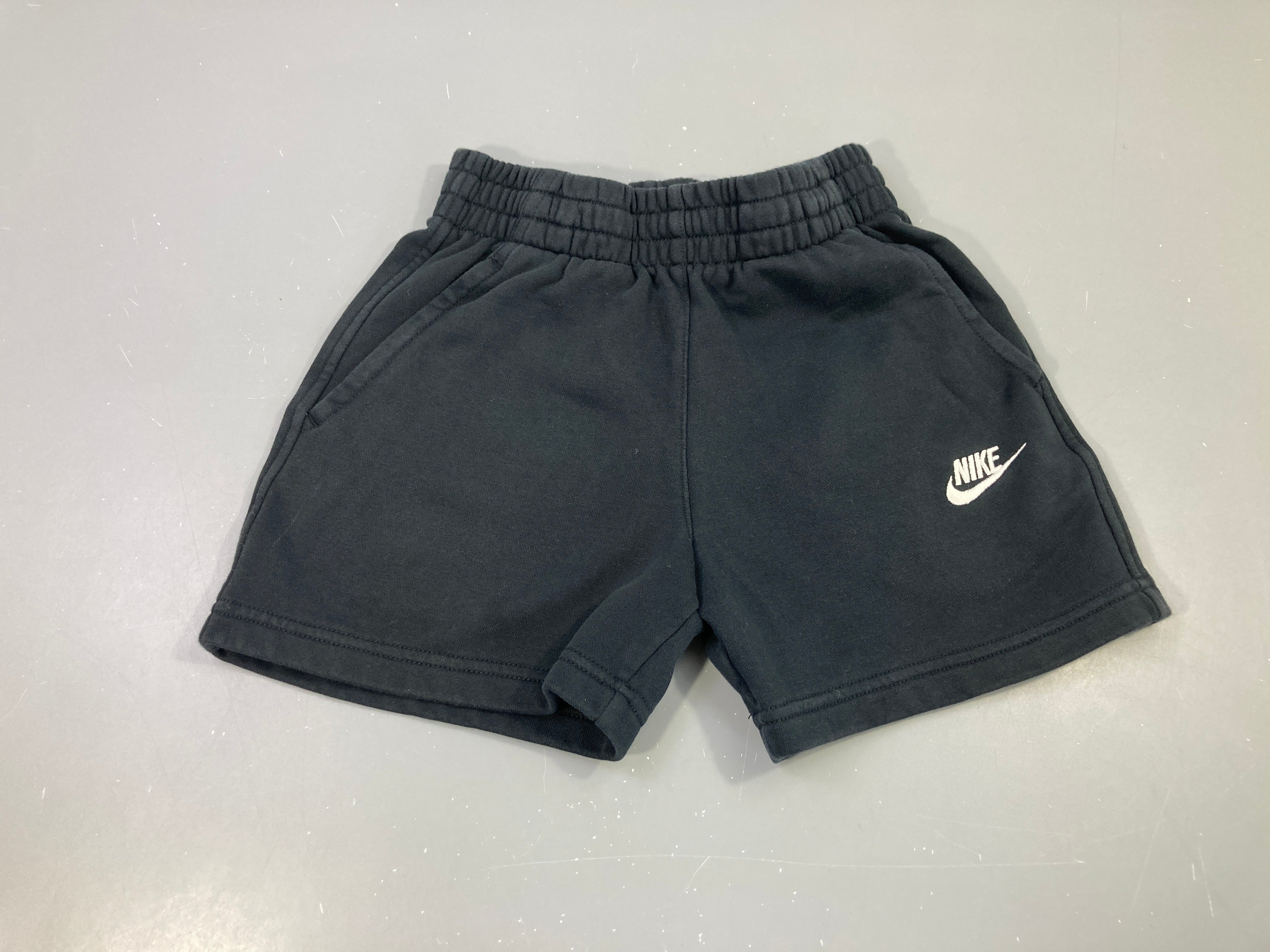 Short de sport molleton noir Nike