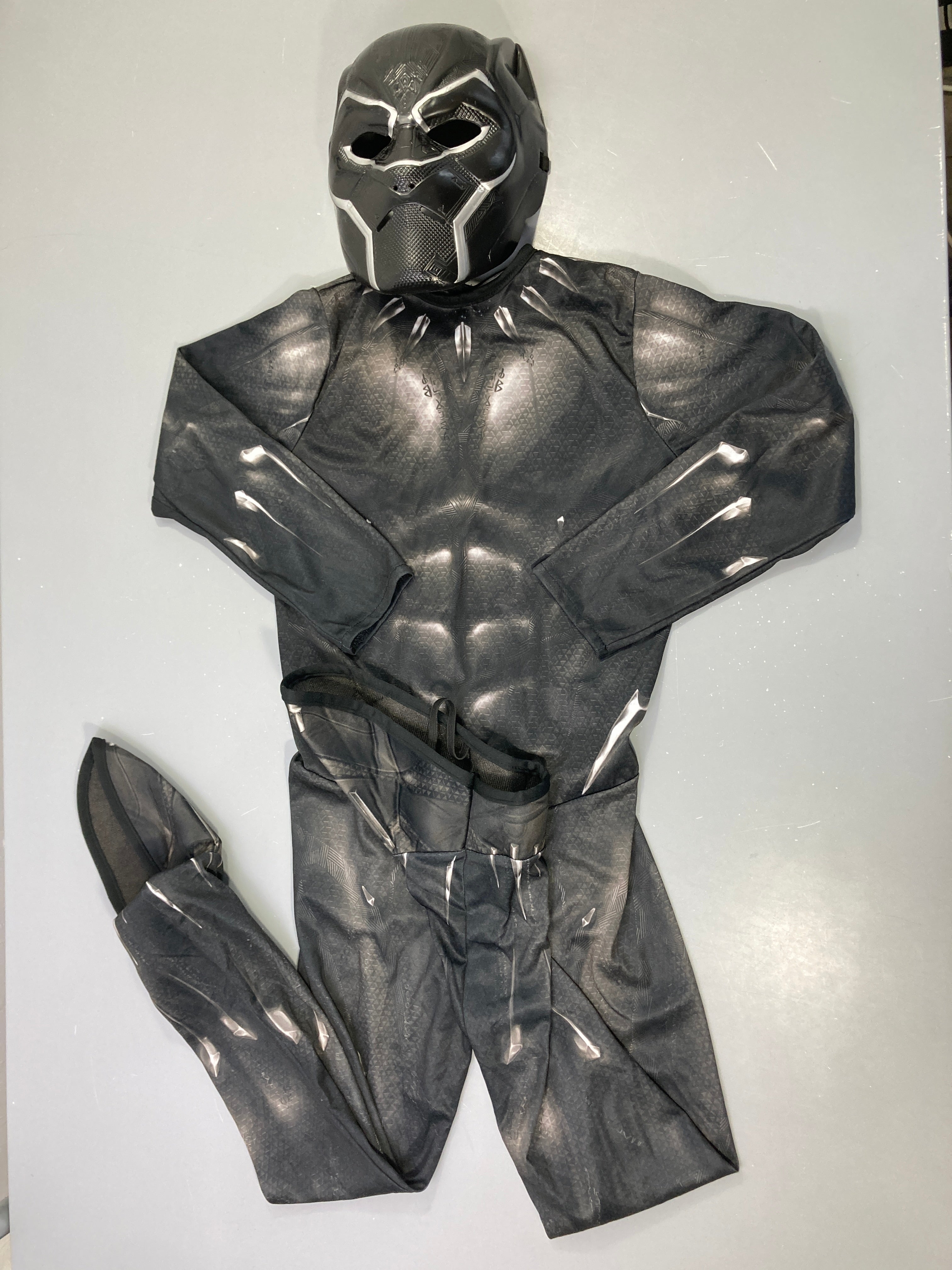 Déguisement Black panther avec masque (taille estimée, pas d'étiquette)