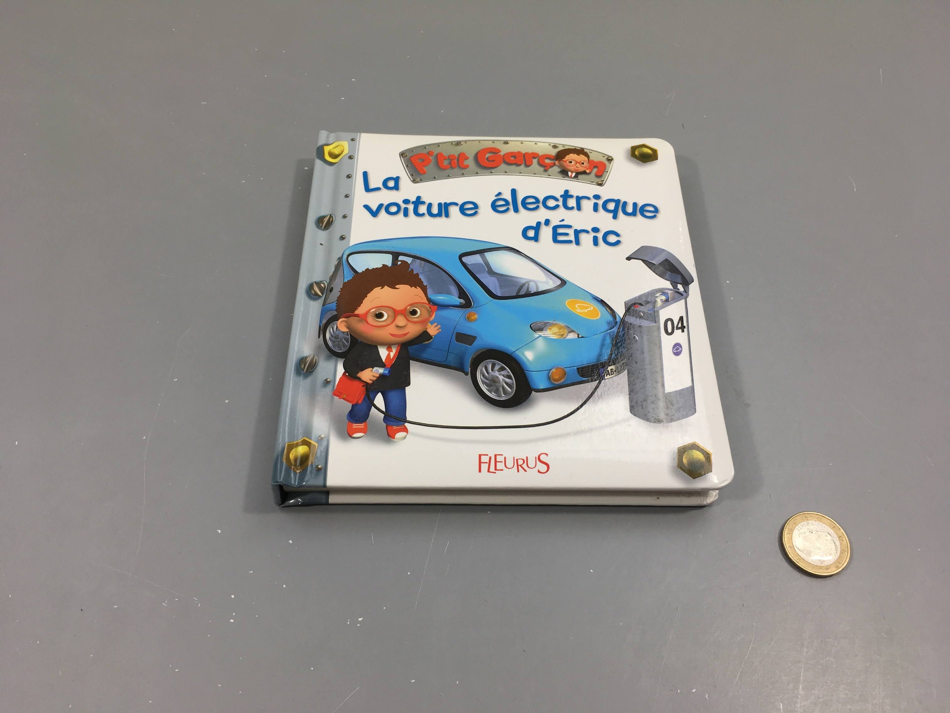 25-La voiture électrique-P'tit garçon