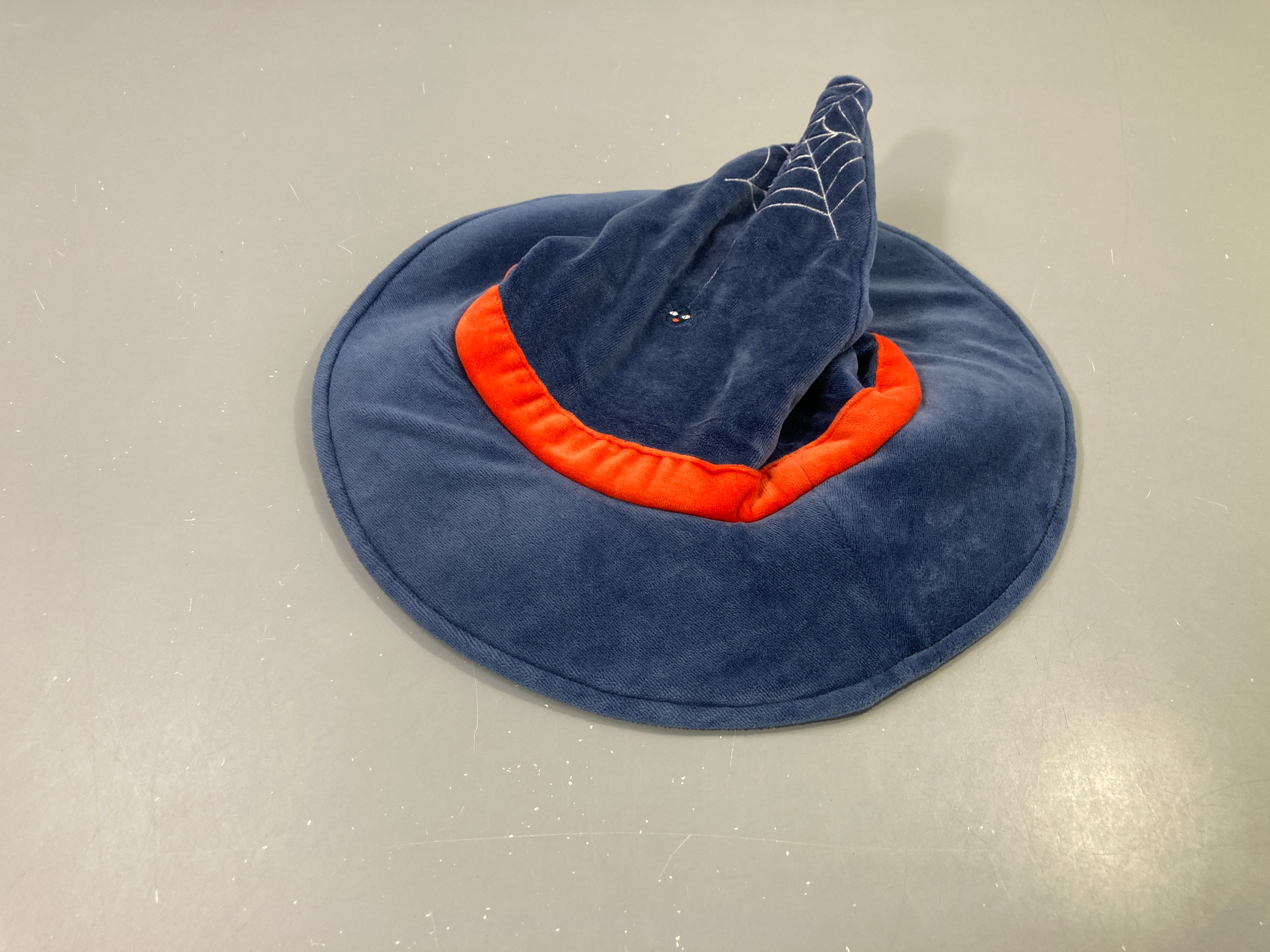 Chapeau velours bleu araignée idéal pour fêter Hallowween T-56cm