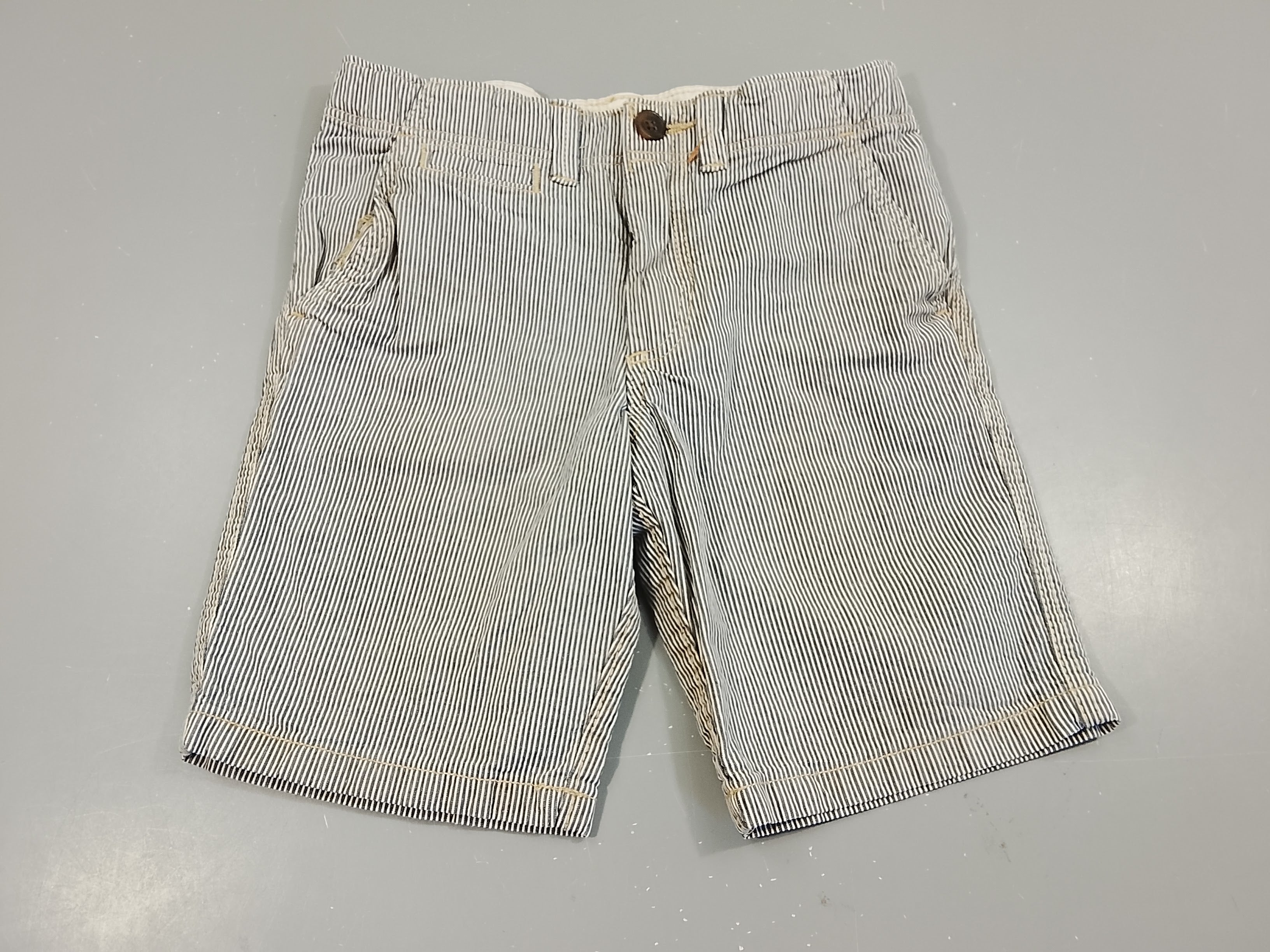 Bermuda ligné bleu marine, blanc