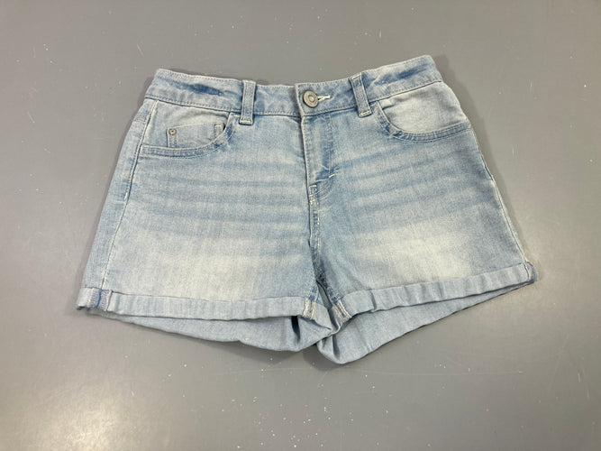 Short jean bleu clair, moins cher chez Petit Kiwi