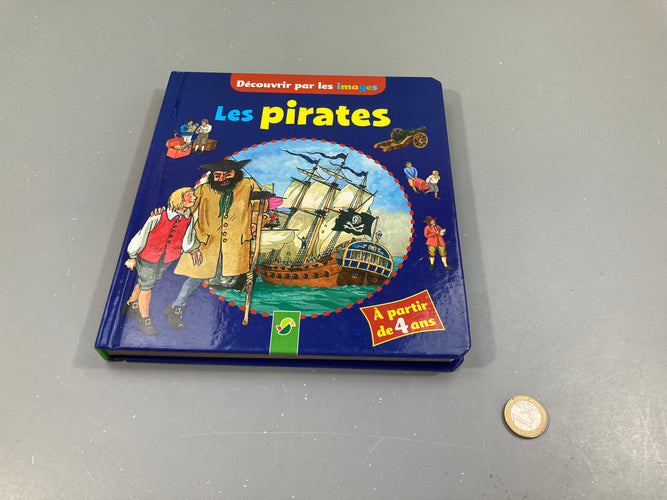 Découvrir par les images, les pirates, moins cher chez Petit Kiwi