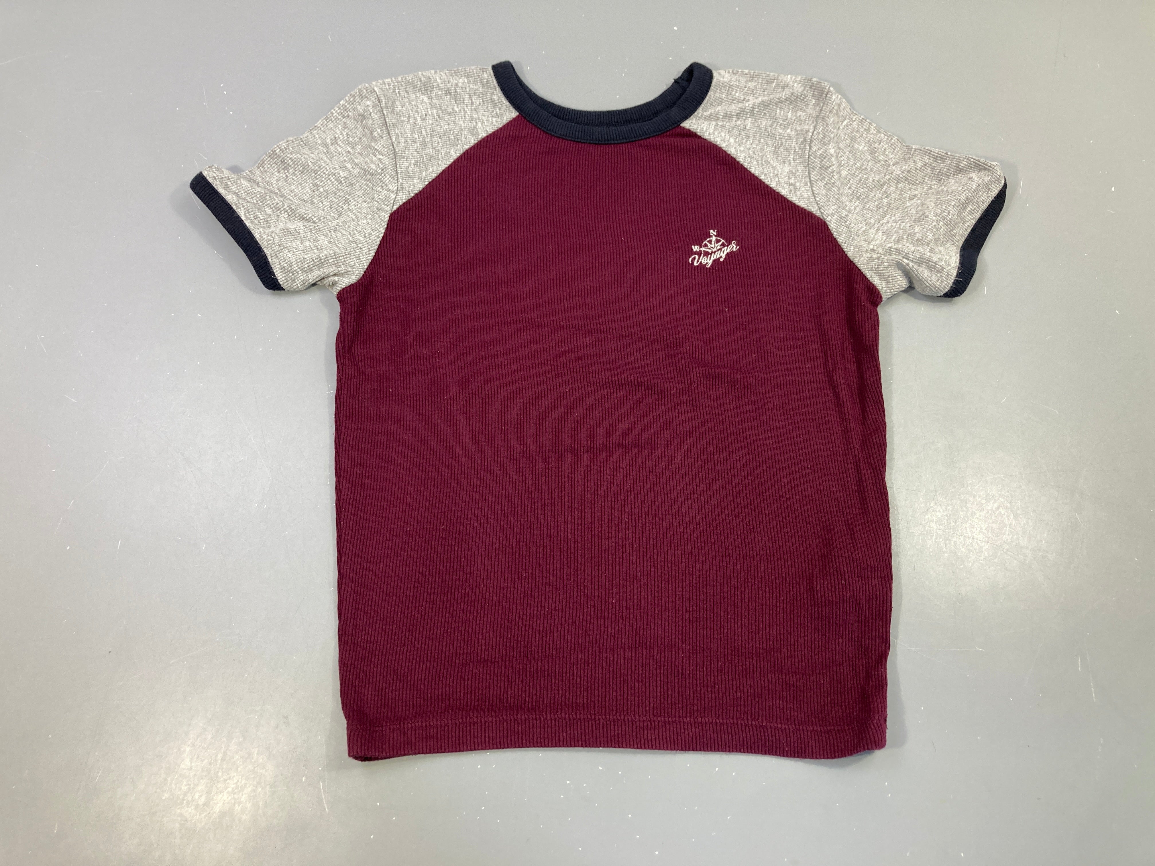 T-shirt m.c côtelé bordeaux, gris clair