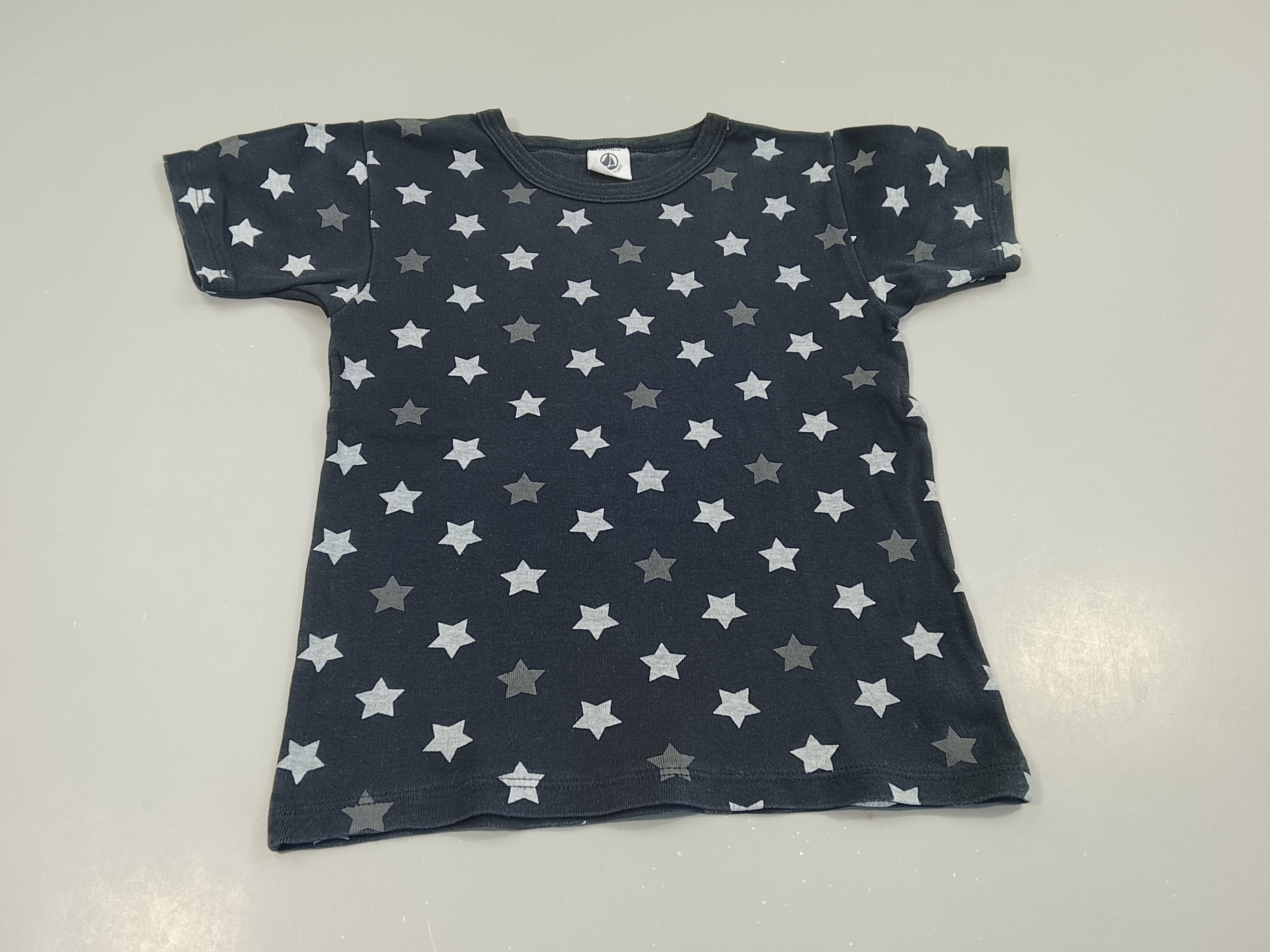 T-shirt m.c  noir étoiles grises