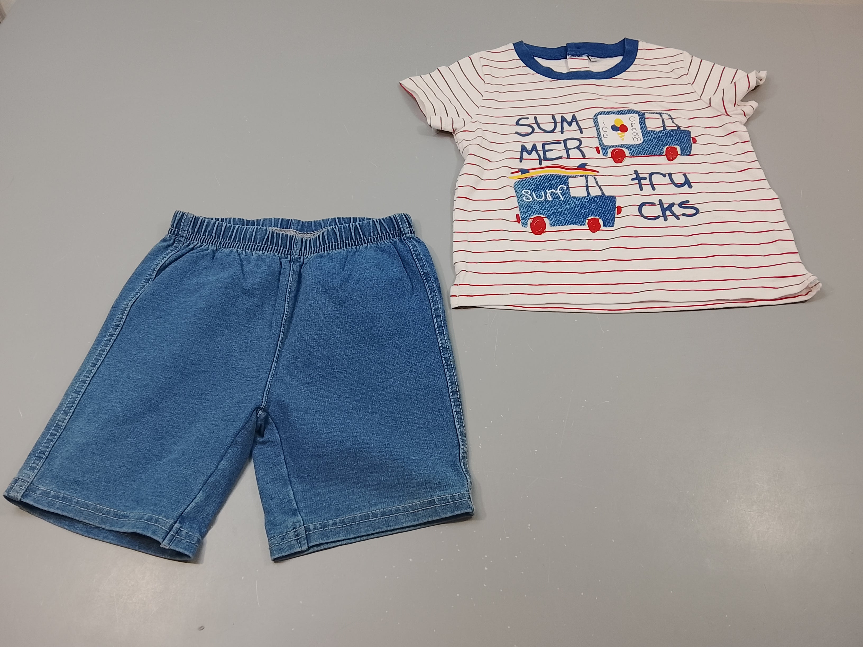 Ensemble  T-shirt m.c blanc rayé rouge camions de glaces  