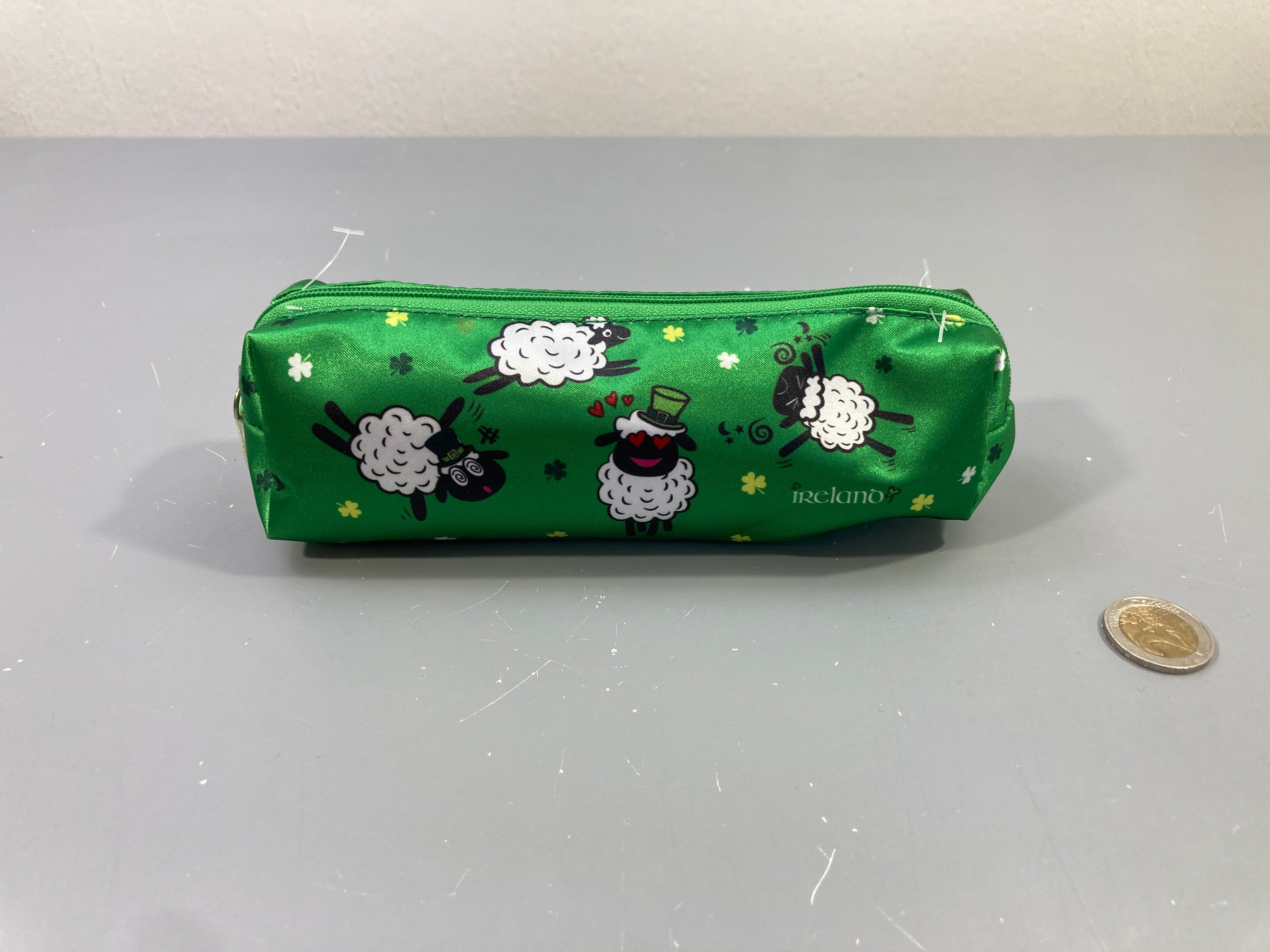 Trousse scolaire rectangulaire en tissu satiné vert Moutons