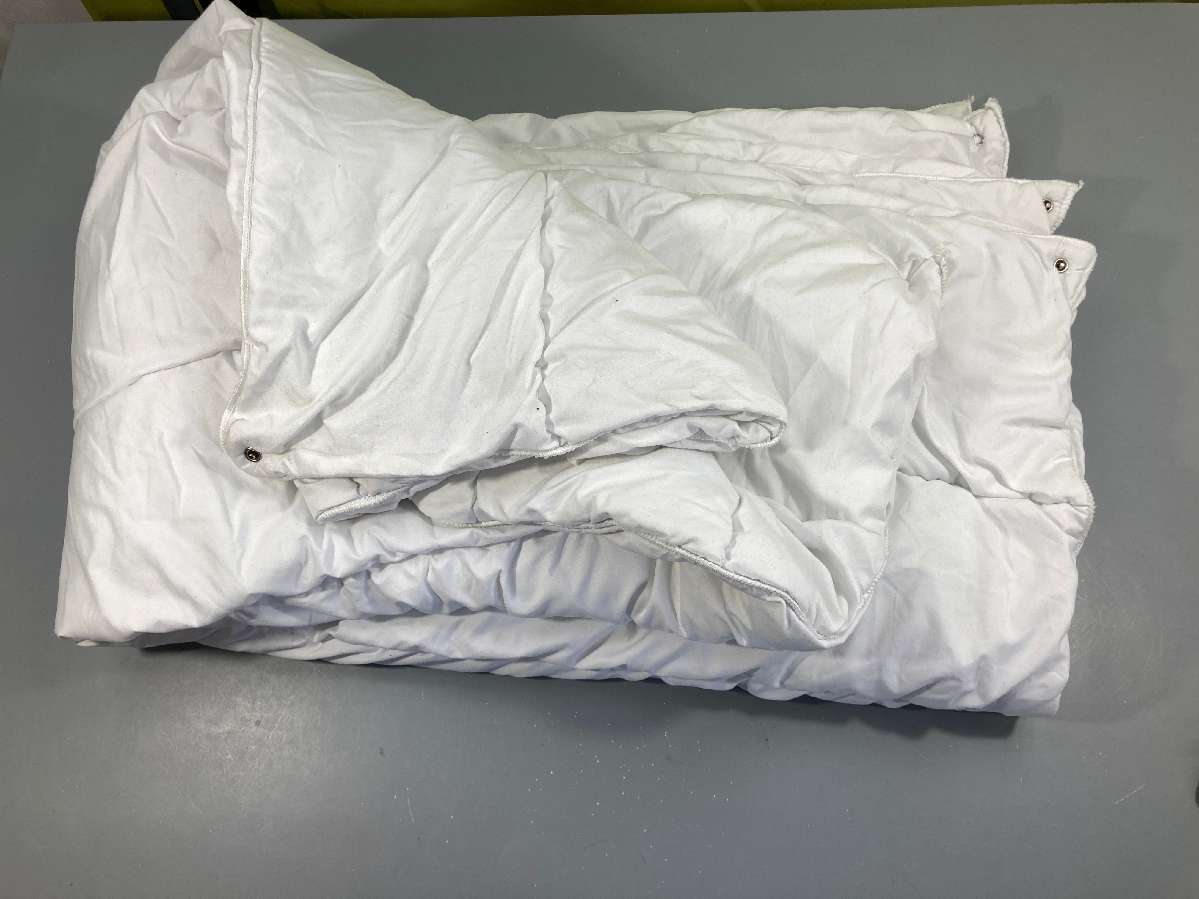 2 couettes assemblables, 1 été - 1 hiver, 120x60cm
