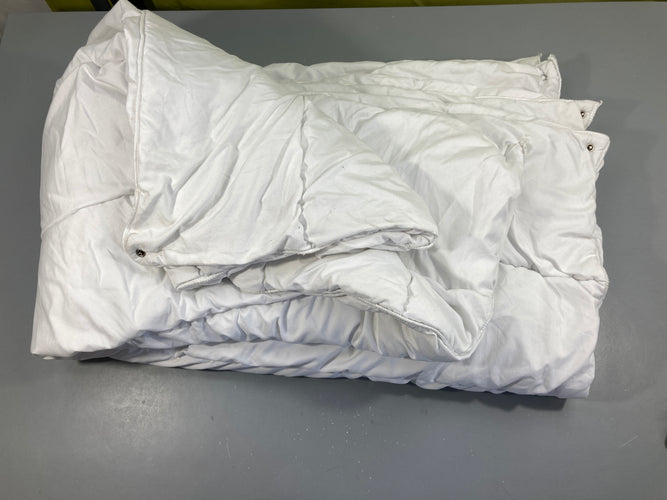 2 couettes assemblables, 1 été - 1 hiver, 120x60cm, moins cher chez Petit Kiwi