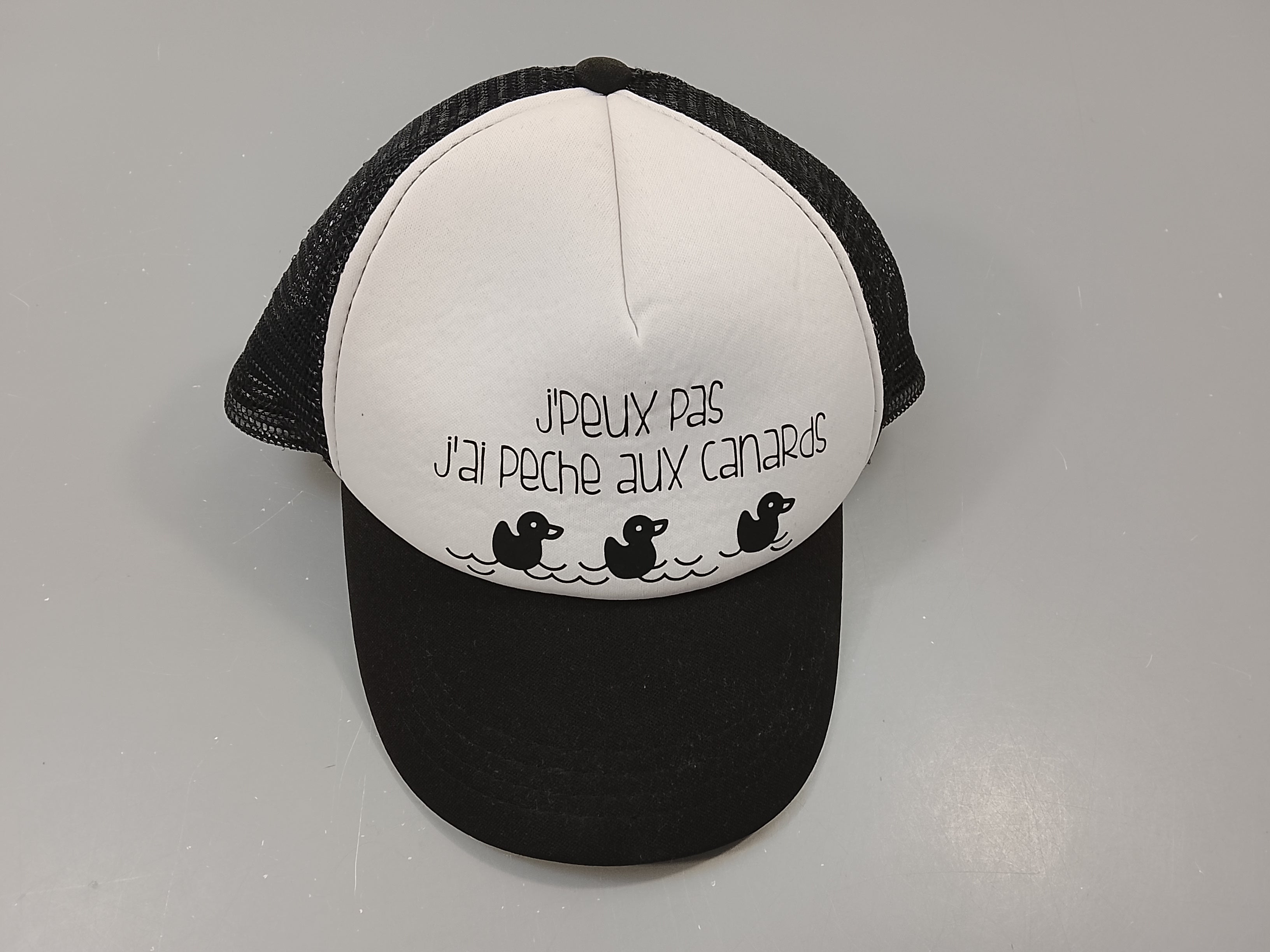Casquette Kipro&co  noir et blanc 