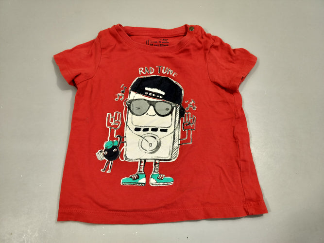 T-shirt m.c rouge radio avec casquette  et lunettes de soleil "Rad tune" 100% coton, moins cher chez Petit Kiwi