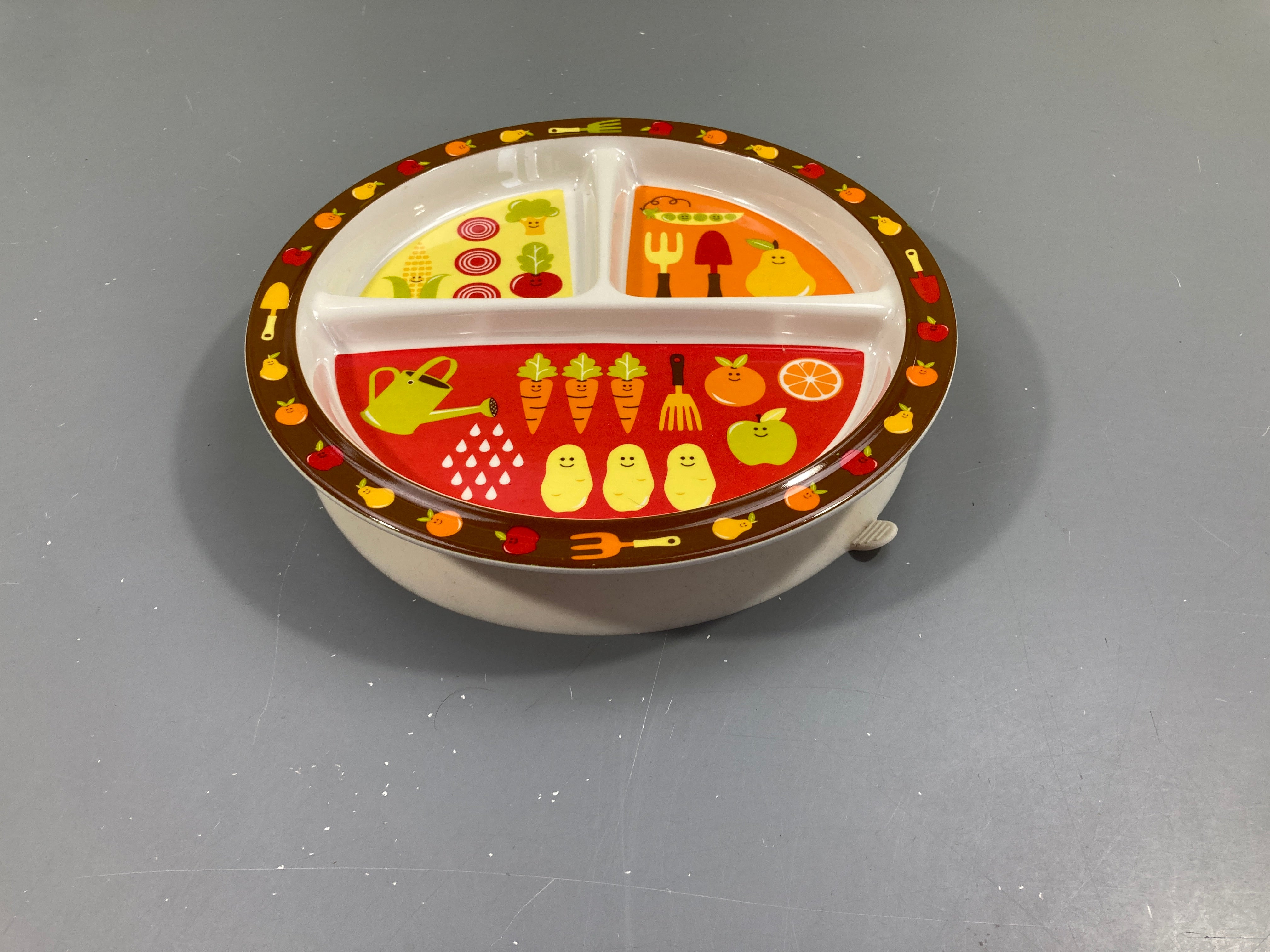 Assiette avec ventouse légumes Sugar booger