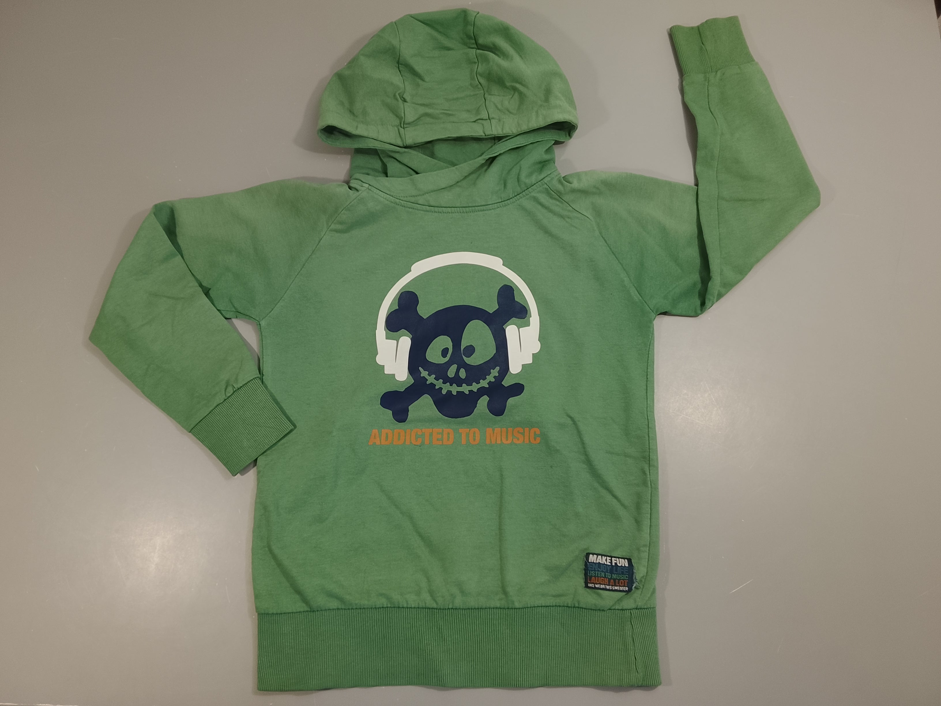 Sweat à capuche vert , tête de mort avec casque